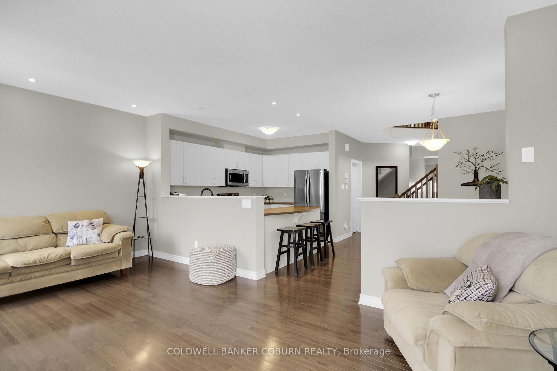 Photo 17 of 204 Broxburn Crescent, Ottawa, Barrhaven - Heritage Park — HOMEH