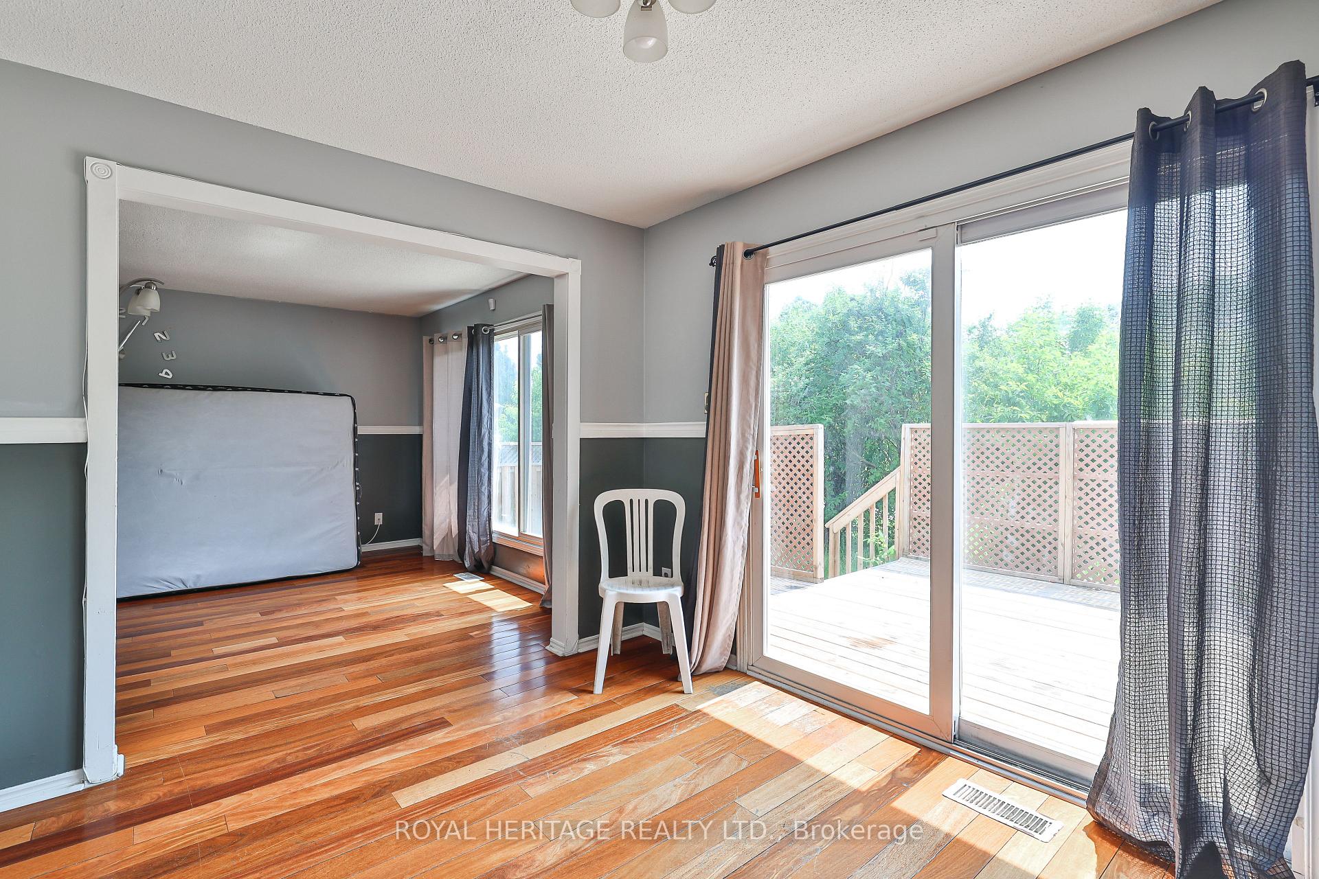 Photo 8 of 28 Nanport Street, Brampton, Westgate — HOMEH