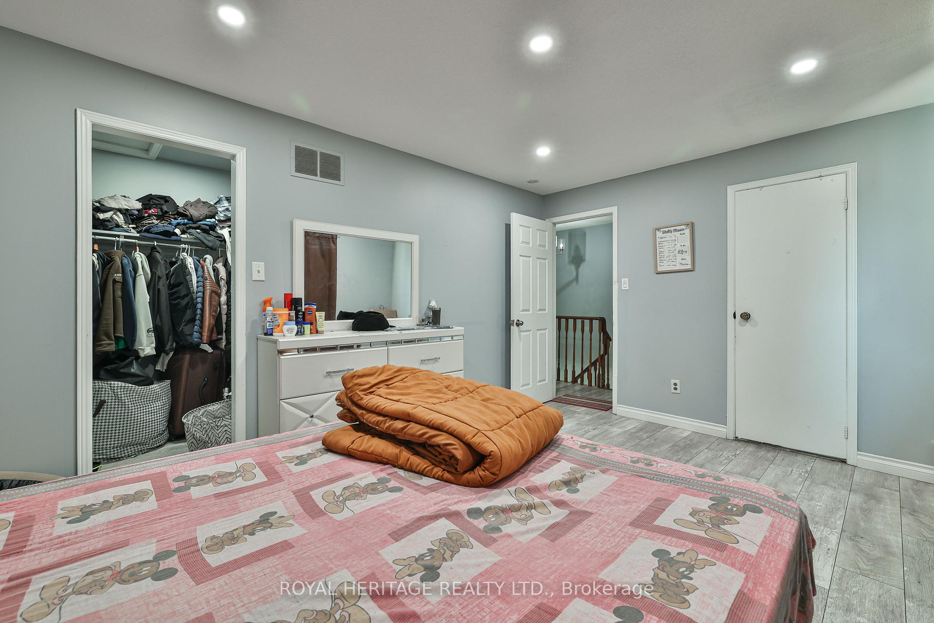 Photo 15 of 28 Nanport Street, Brampton, Westgate — HOMEH