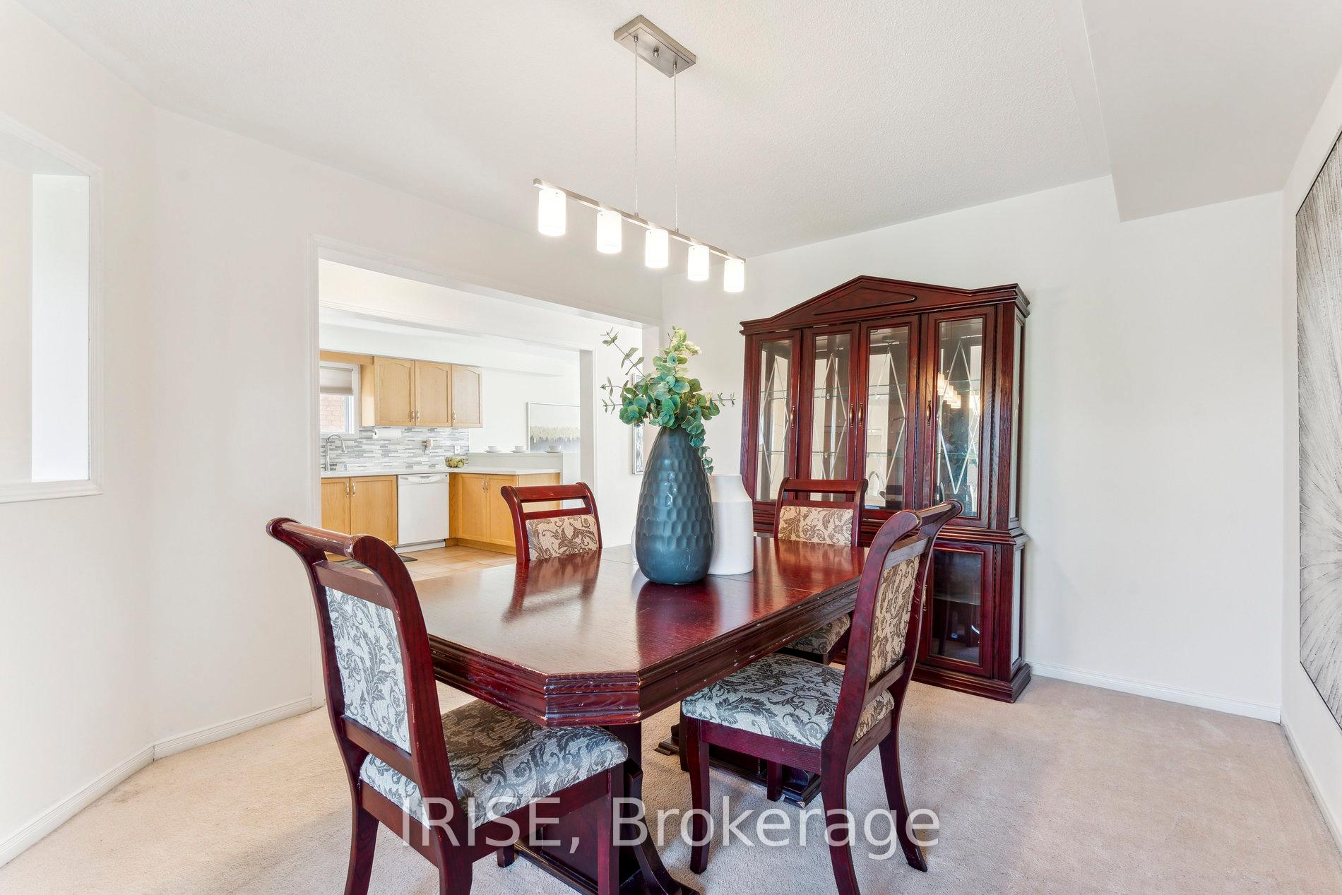 Photo 34 of 40 Baccarat Crescent, Brampton, Snelgrove — HOMEH