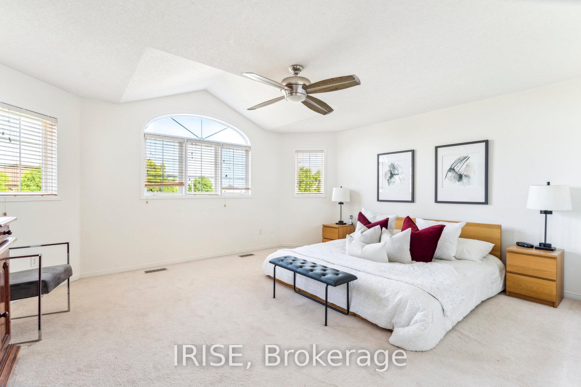 Photo 12 of 40 Baccarat Crescent, Brampton, Snelgrove — HOMEH