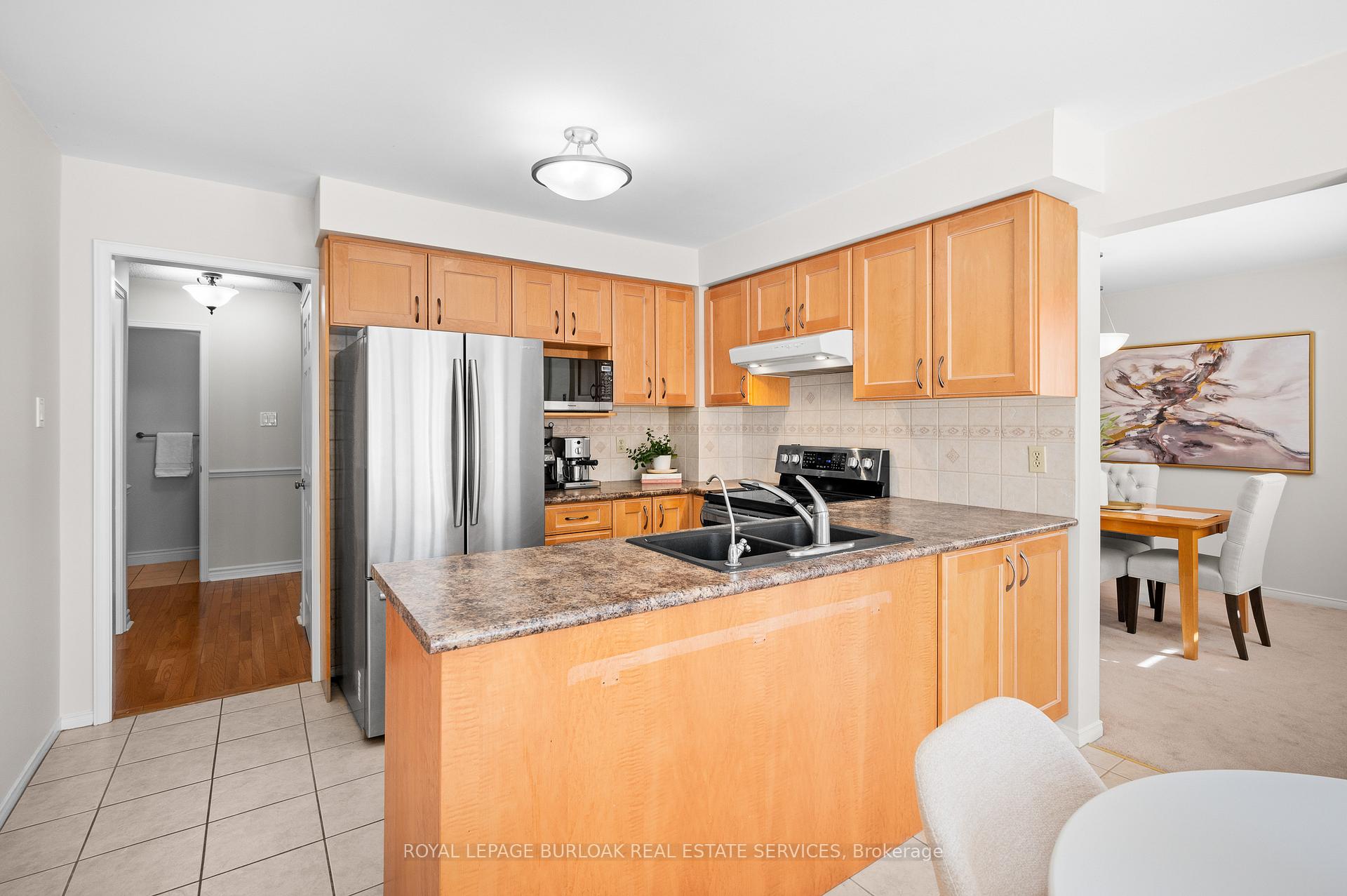 Photo 11 of 3264 Mead Crescent, Burlington, Headon — HOMEH