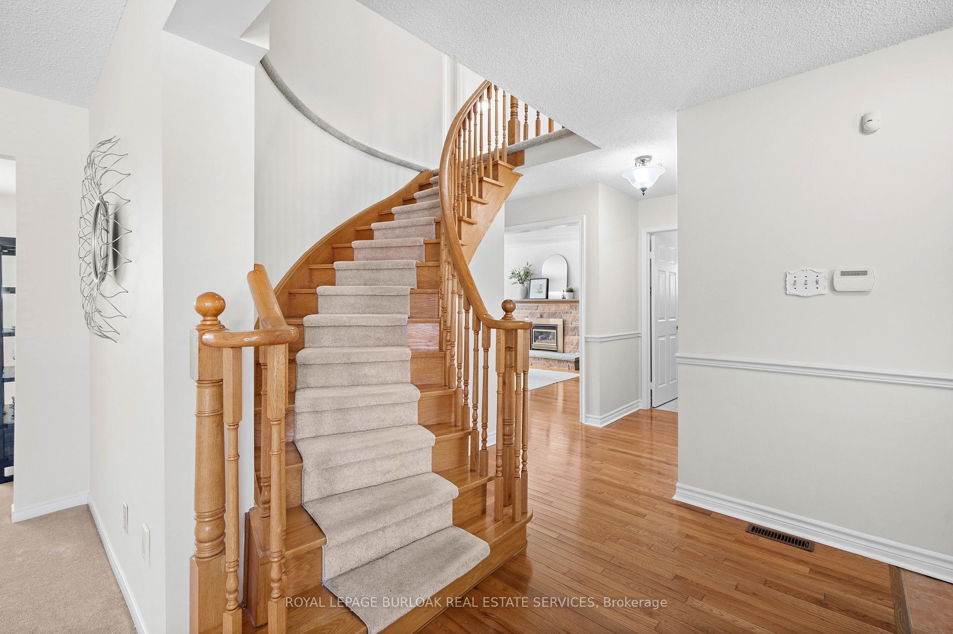 Photo 19 of 3264 Mead Crescent, Burlington, Headon — HOMEH