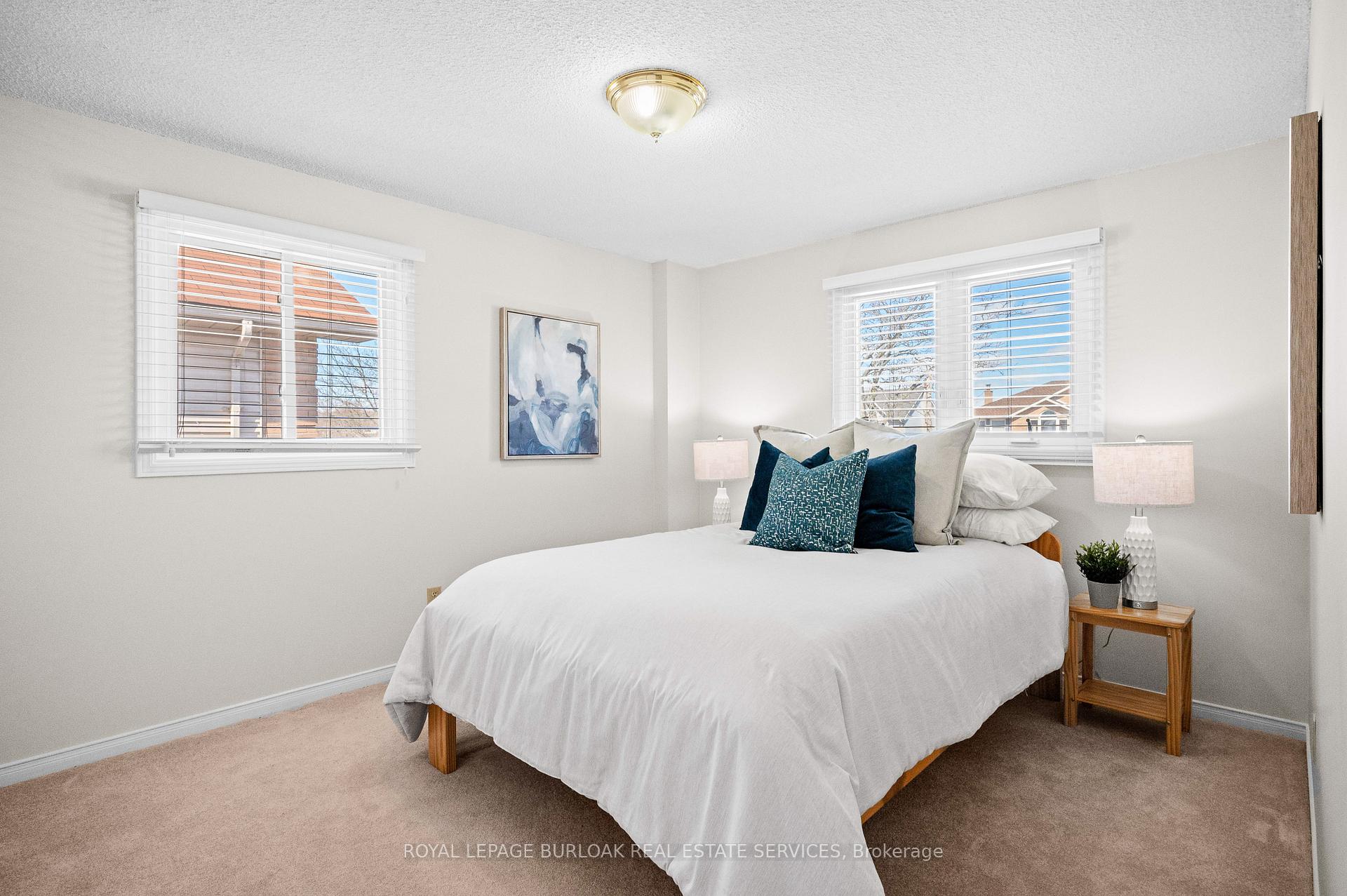 Photo 24 of 3264 Mead Crescent, Burlington, Headon — HOMEH