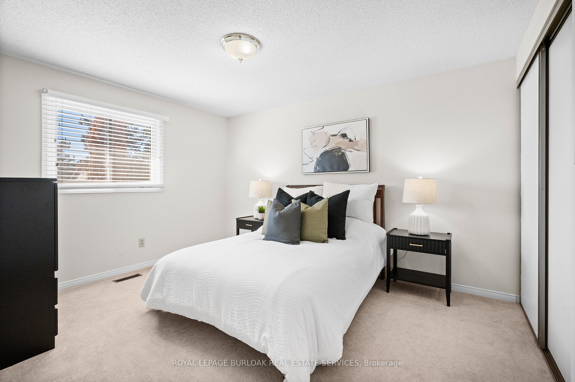 Photo 25 of 3264 Mead Crescent, Burlington, Headon — HOMEH