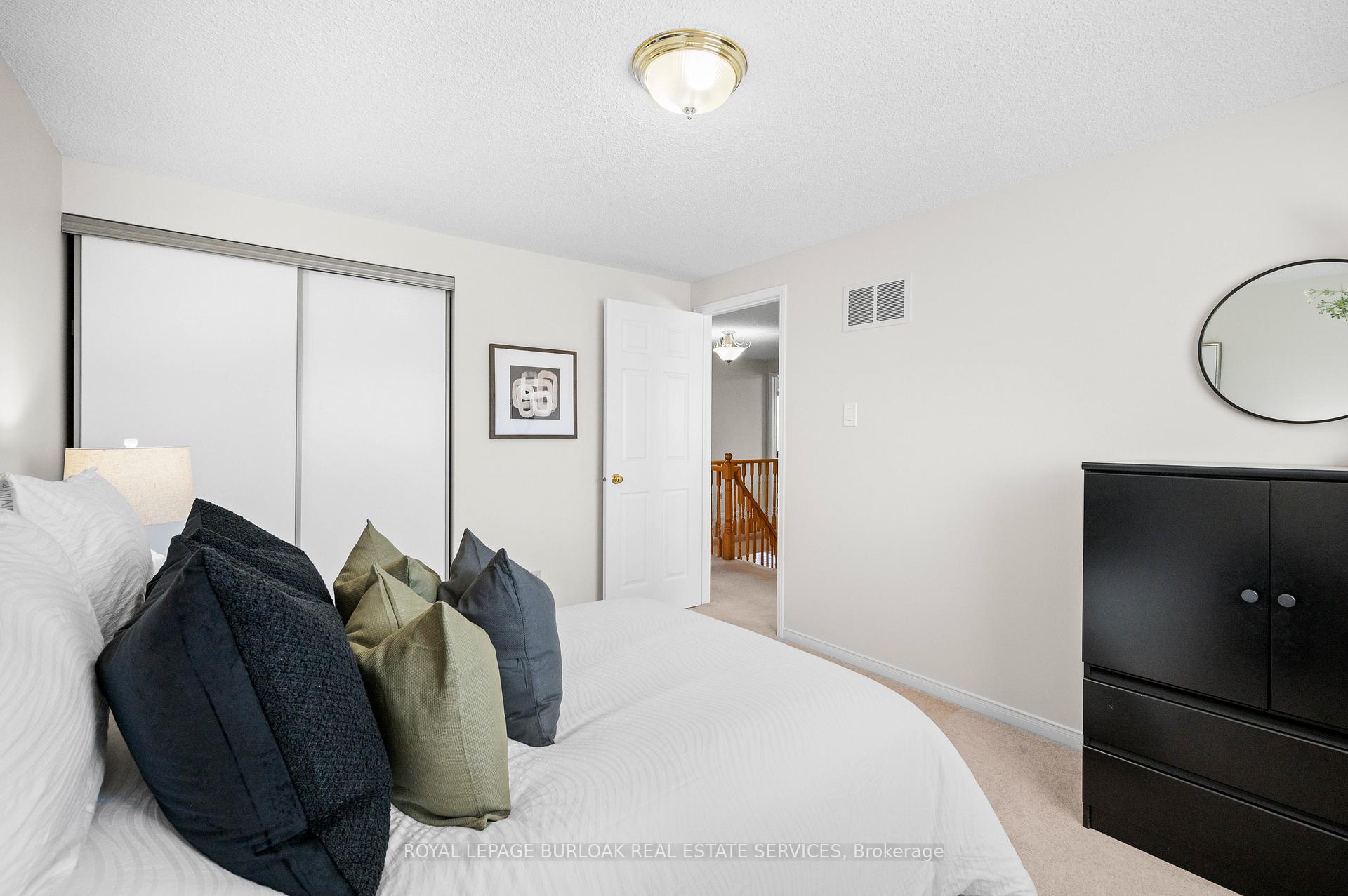 Photo 26 of 3264 Mead Crescent, Burlington, Headon — HOMEH