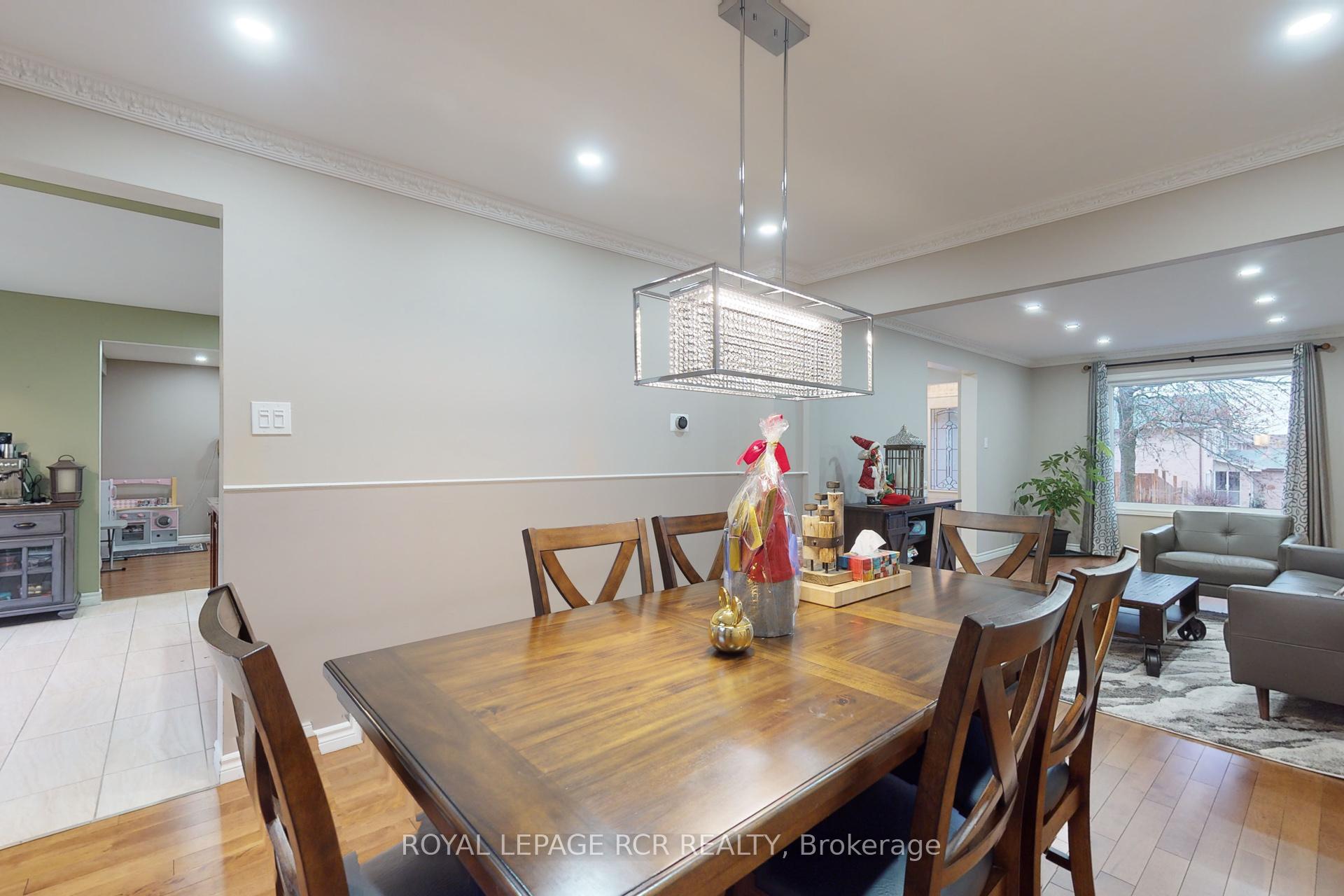 Photo 8 of 1 Meadowood Drive, Aurora, Hills of St Andrew — HOMEH