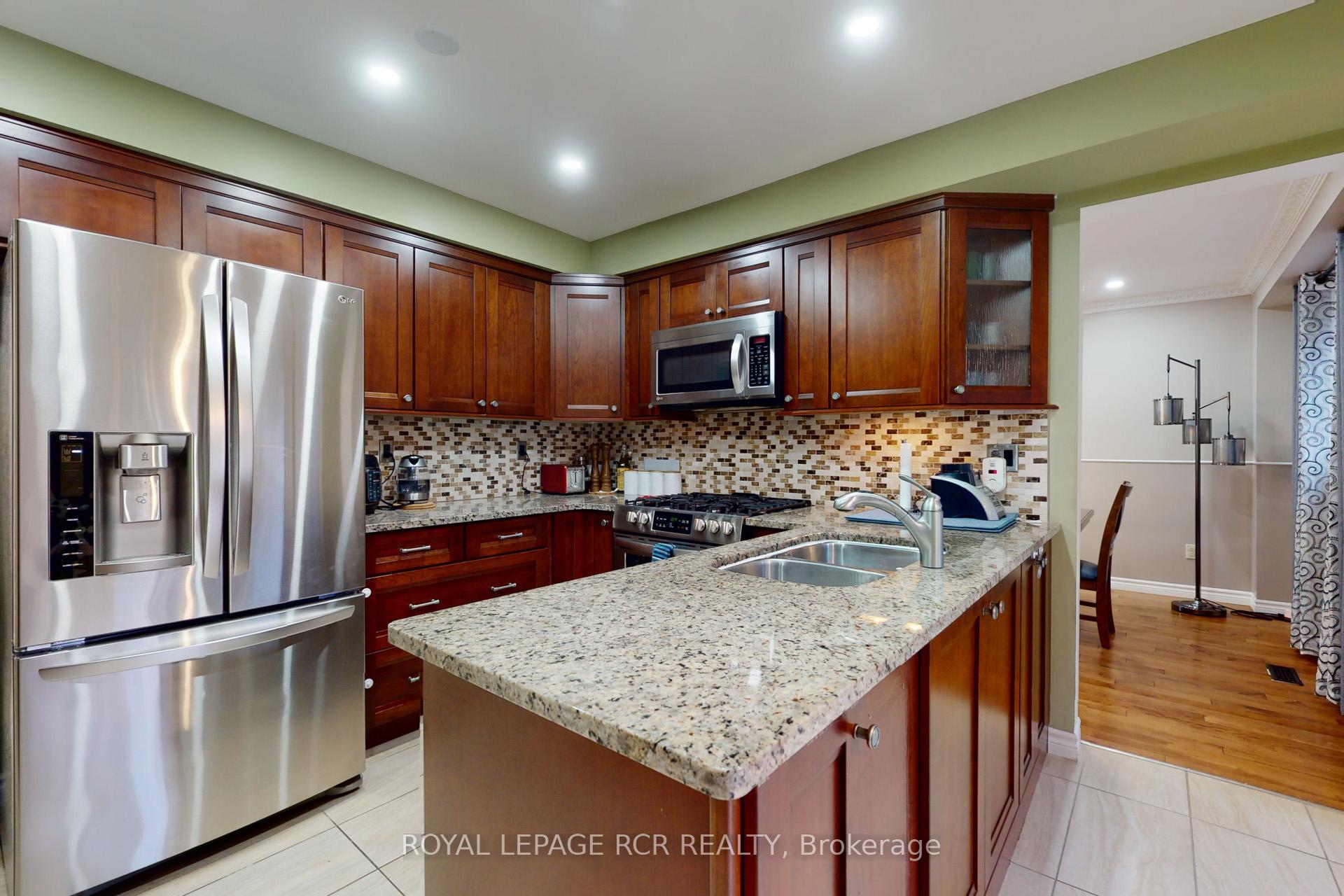 Photo 10 of 1 Meadowood Drive, Aurora, Hills of St Andrew — HOMEH
