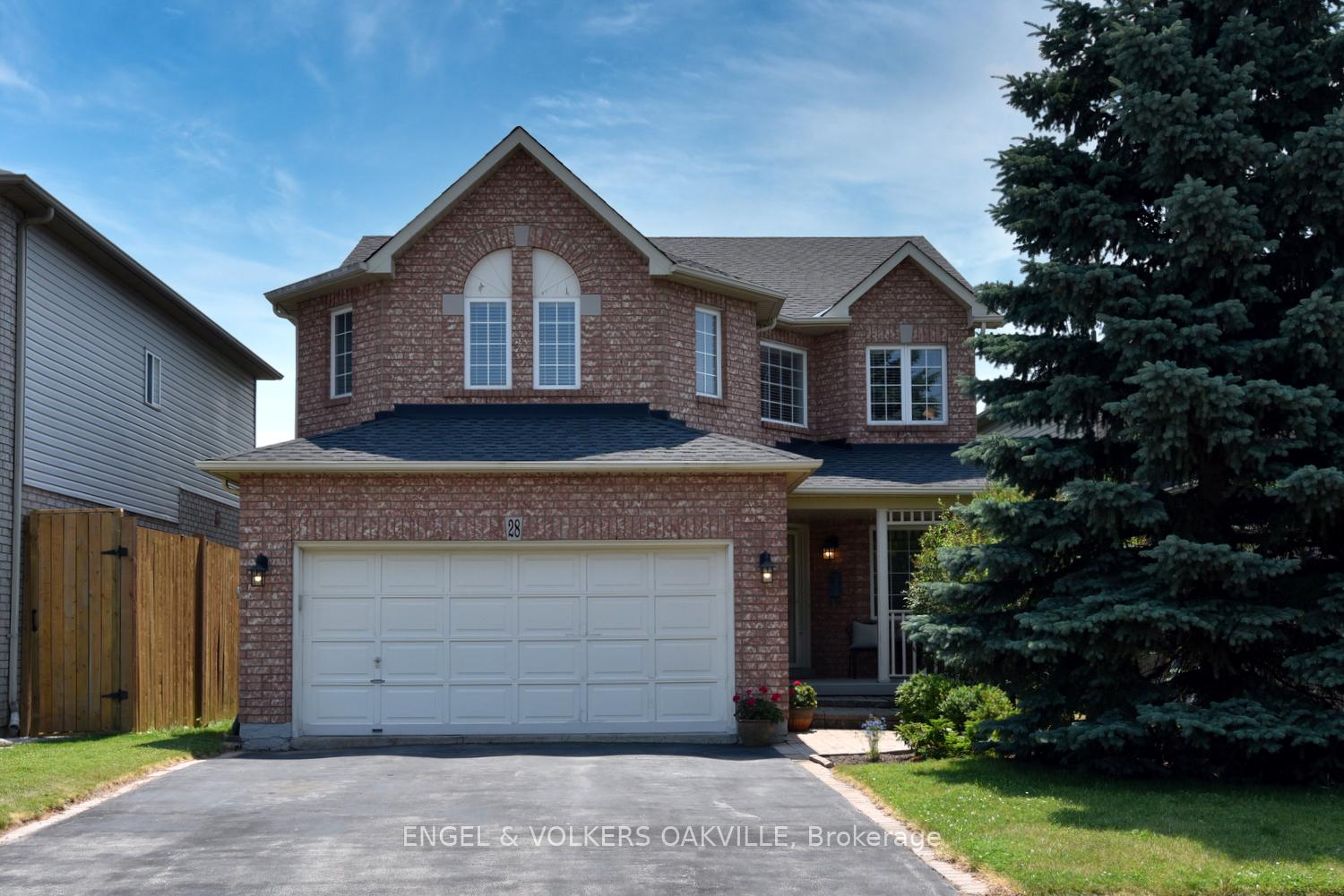 Photo 1 of 28 Waterwheel Crescent, Hamilton, Waterdown — HOMEH