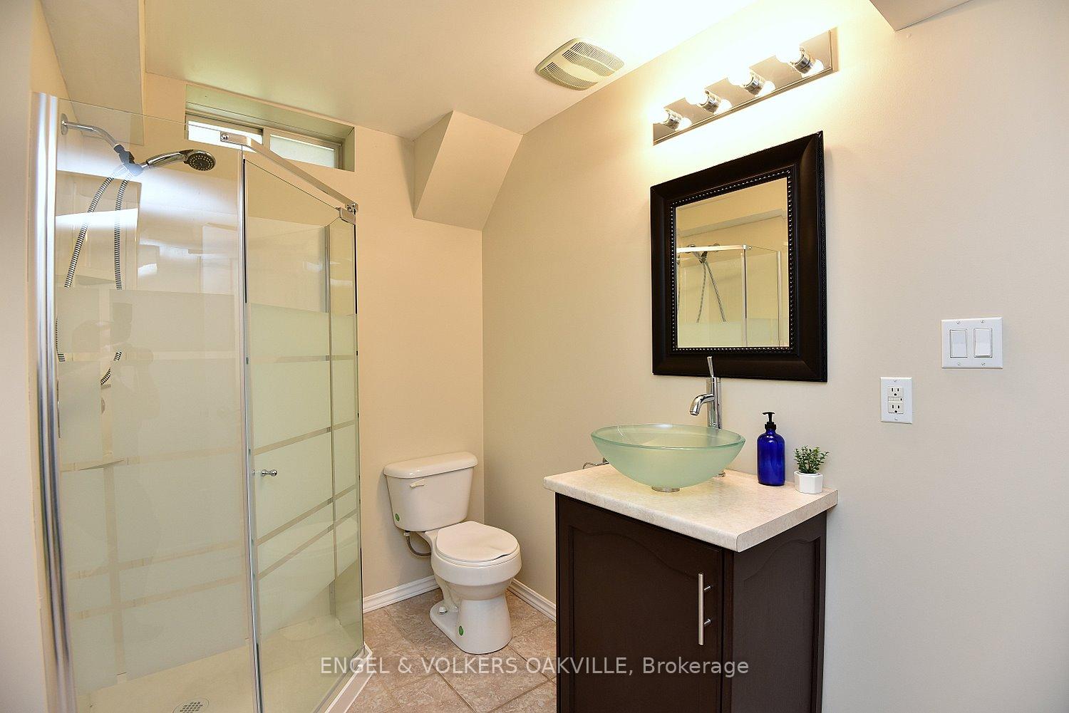 Photo 30 of 28 Waterwheel Crescent, Hamilton, Waterdown — HOMEH