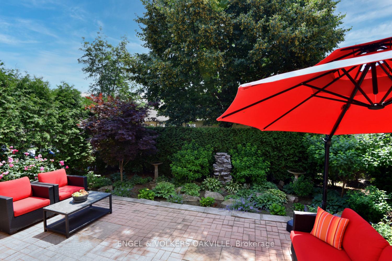 Photo 31 of 28 Waterwheel Crescent, Hamilton, Waterdown — HOMEH