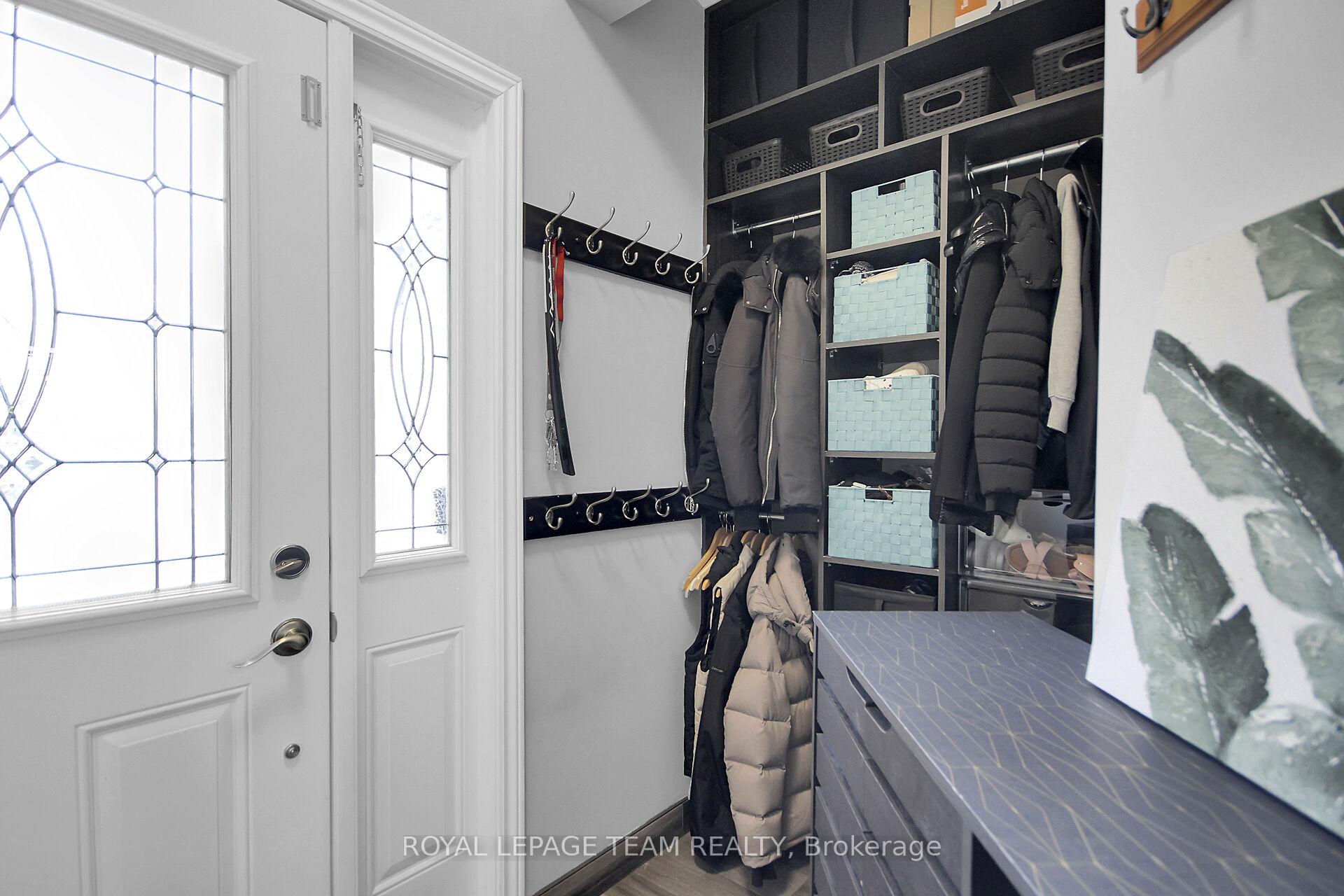 Photo 5 of 135 Halley Street, Ottawa, Barrhaven - Heritage Park — HOMEH
