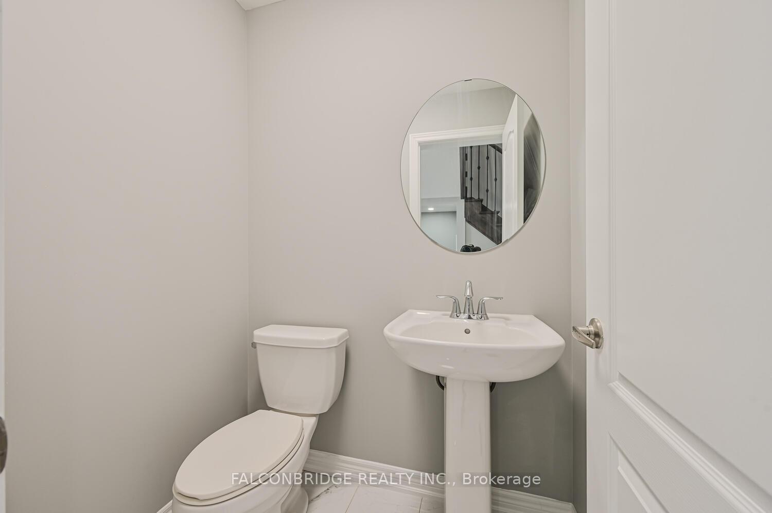 Photo 9 of 28 Davenfield Circle, Brampton, Bram East — HOMEH