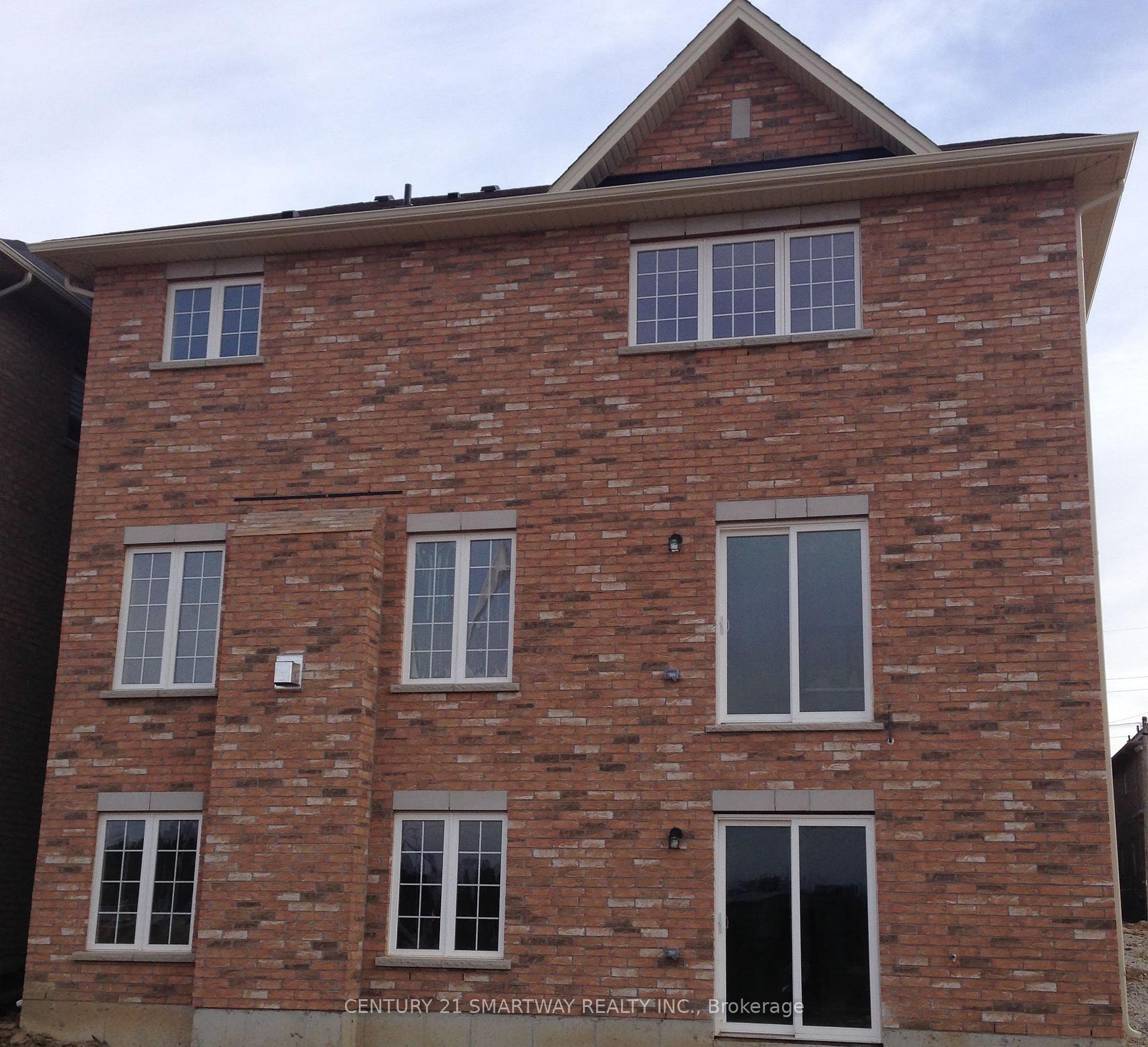 Photo 15 of 32 Monkton Circle, Brampton, Credit Valley — HOMEH