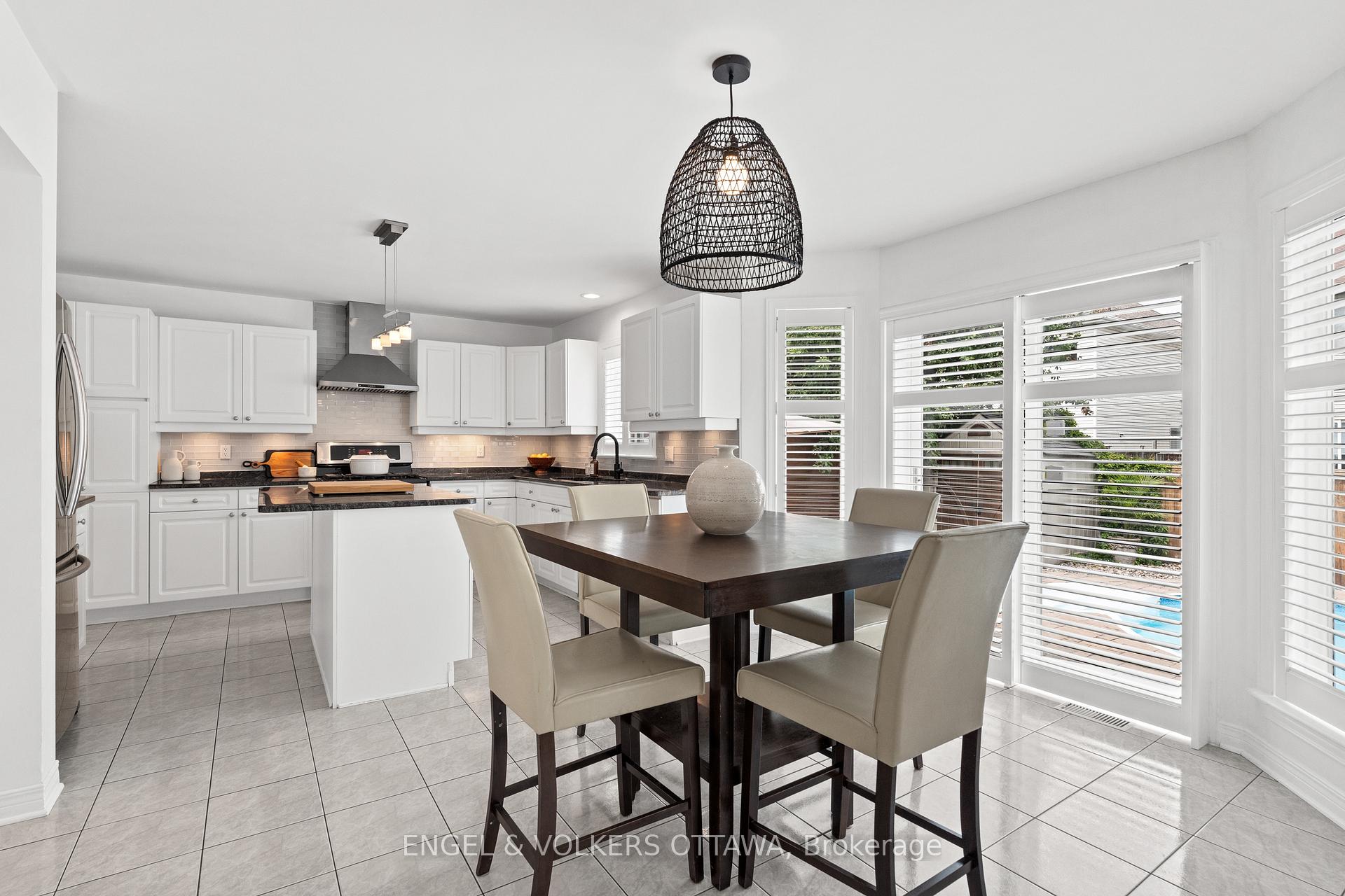 Photo 4 of 21 Mayford Avenue, Ottawa, Barrhaven East — HOMEH
