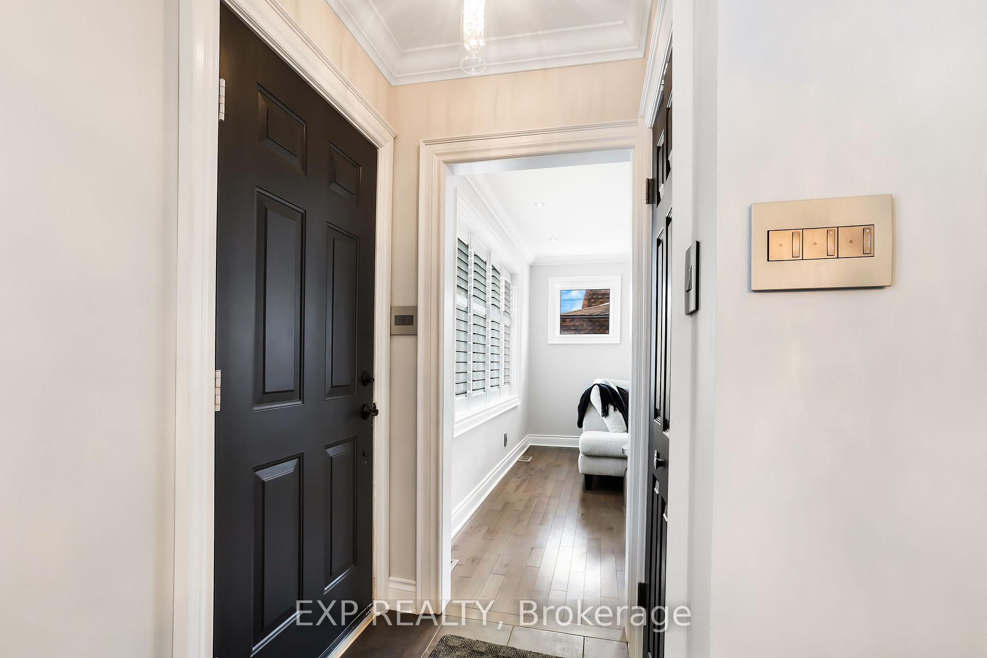 Photo 8 of 8 Warwick Road, Hamilton, Stoney Creek — HOMEH