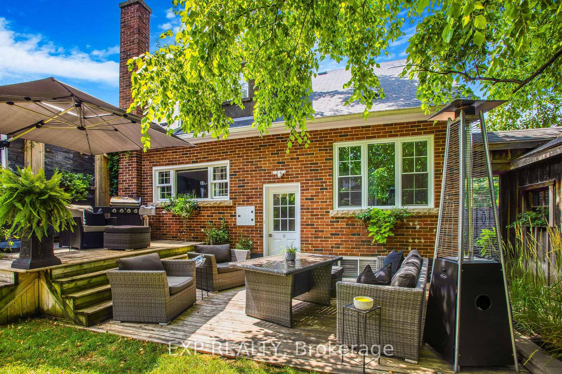 Photo 35 of 8 Warwick Road, Hamilton, Stoney Creek — HOMEH