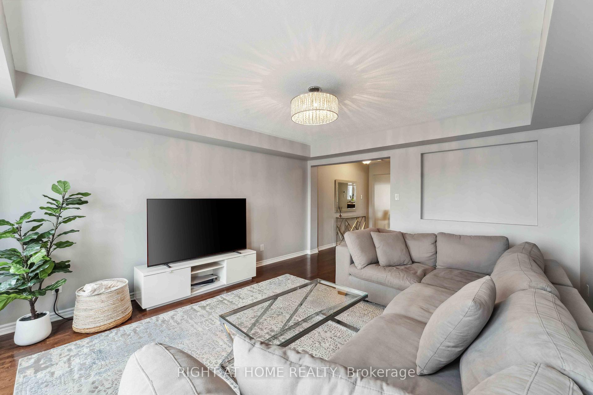 Photo 9 of 3905 Strandherd Drive, Ottawa, Barrhaven - Heritage Park — HOMEH