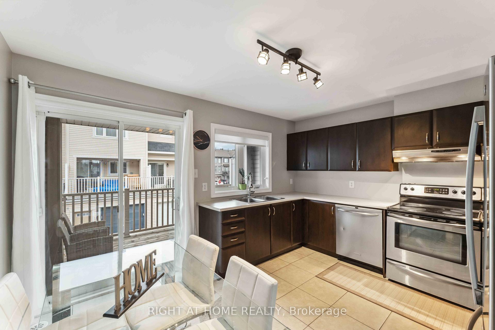 Photo 11 of 3905 Strandherd Drive, Ottawa, Barrhaven - Heritage Park — HOMEH