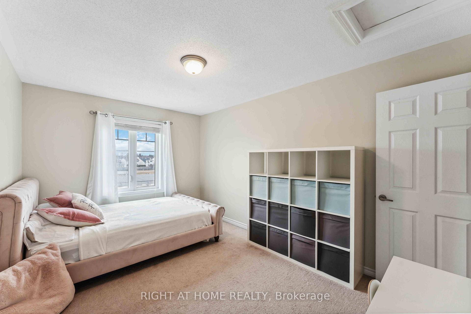 Photo 23 of 3905 Strandherd Drive, Ottawa, Barrhaven - Heritage Park — HOMEH