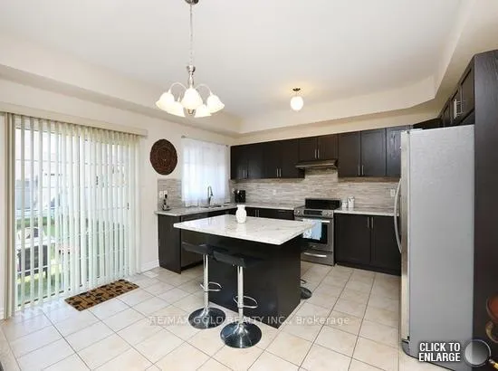 Photo 4 of 68 Kirkhaven Way, Brampton, Credit Valley — HOMEH