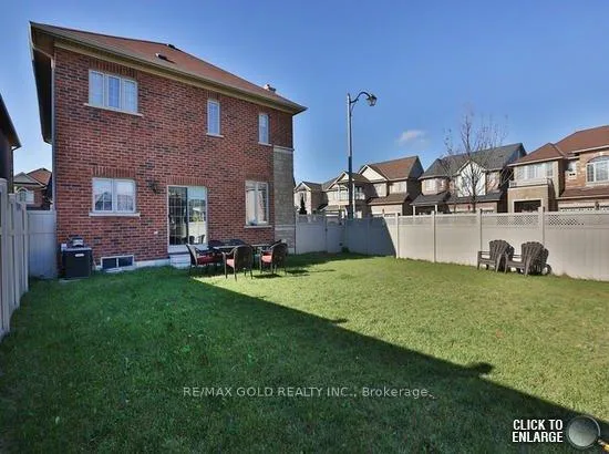 Photo 12 of 68 Kirkhaven Way, Brampton, Credit Valley — HOMEH