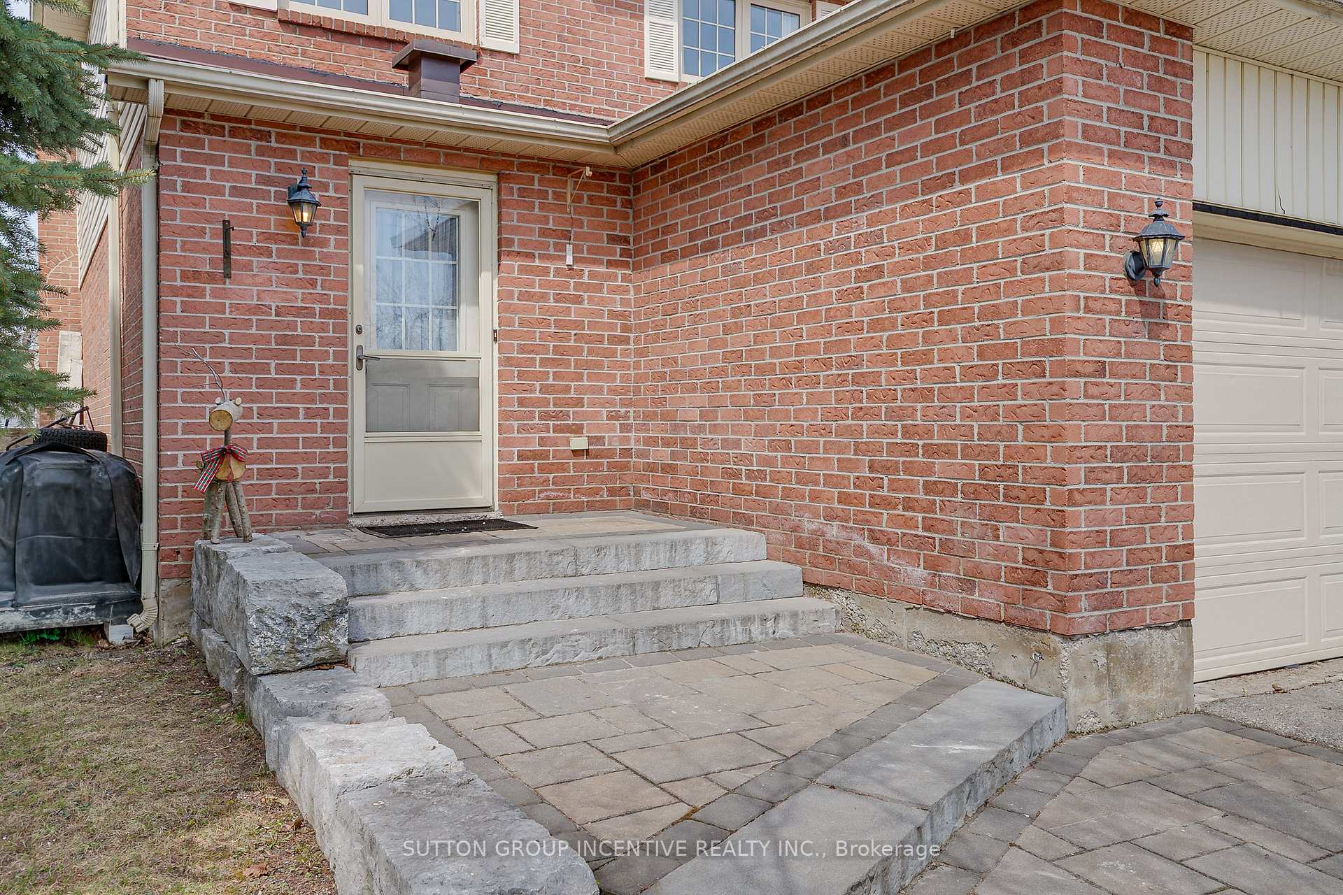 Photo 2 of 304 Hickling Trail, Barrie, Grove East — HOMEH