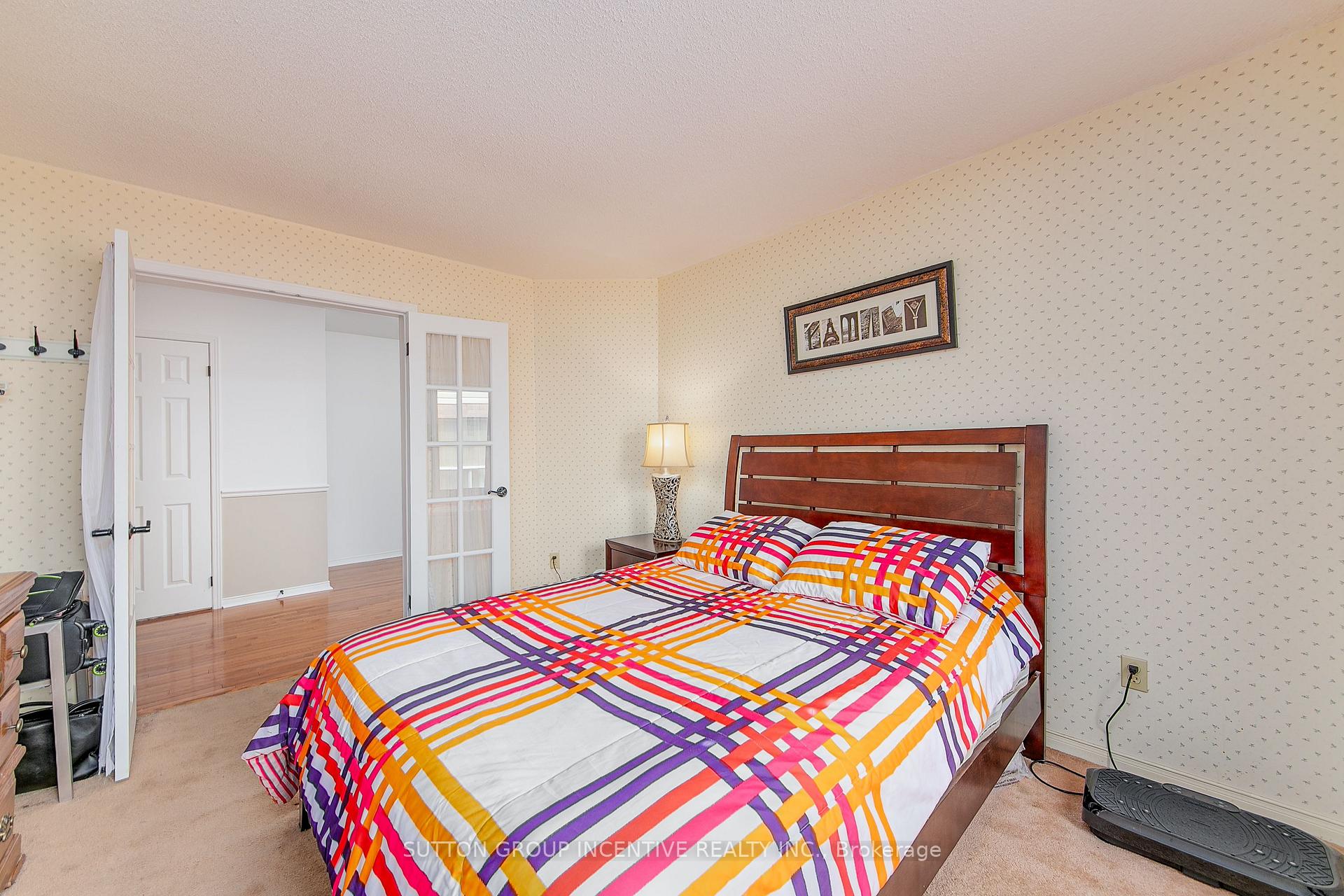 Photo 15 of 304 Hickling Trail, Barrie, Grove East — HOMEH