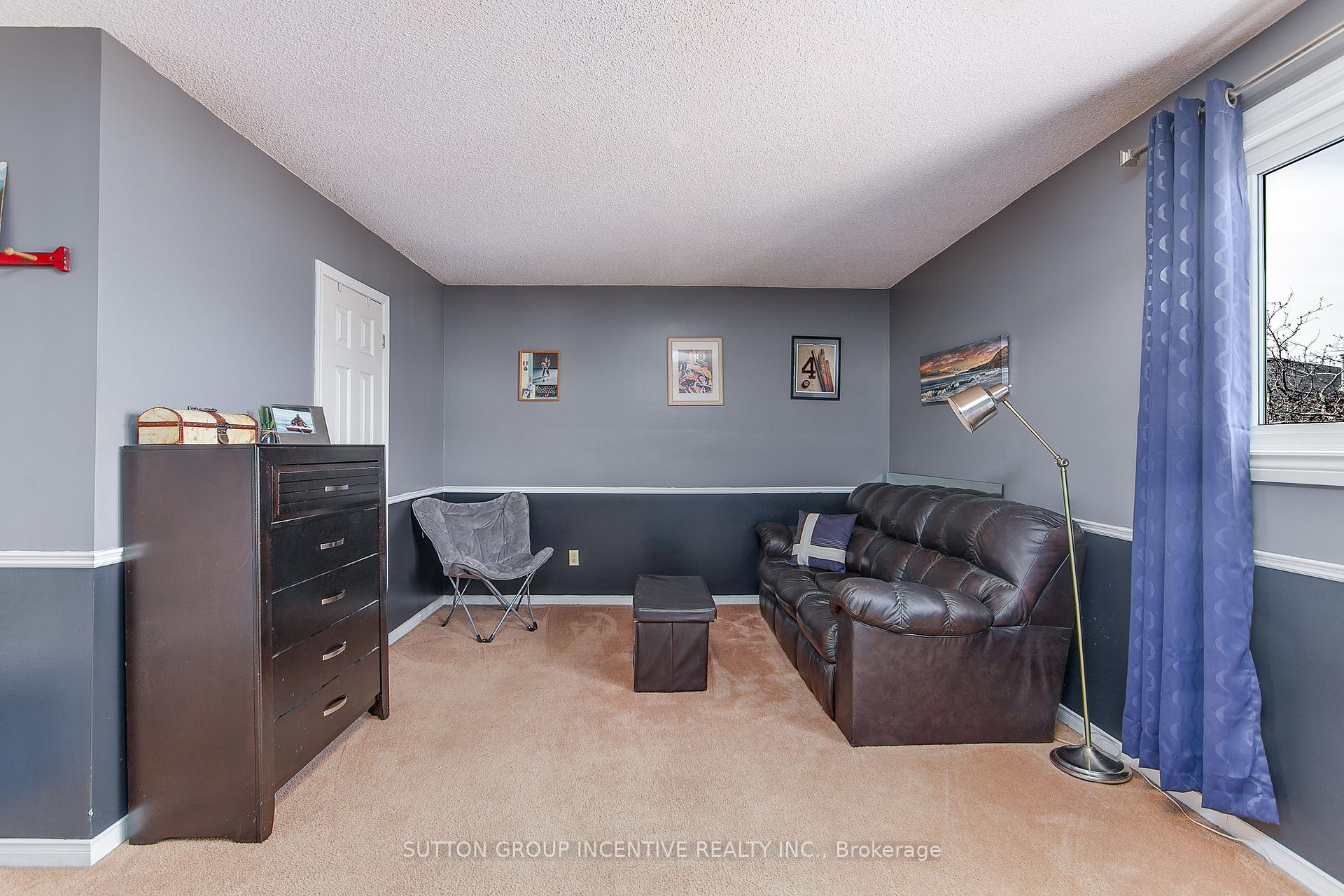 Photo 23 of 304 Hickling Trail, Barrie, Grove East — HOMEH