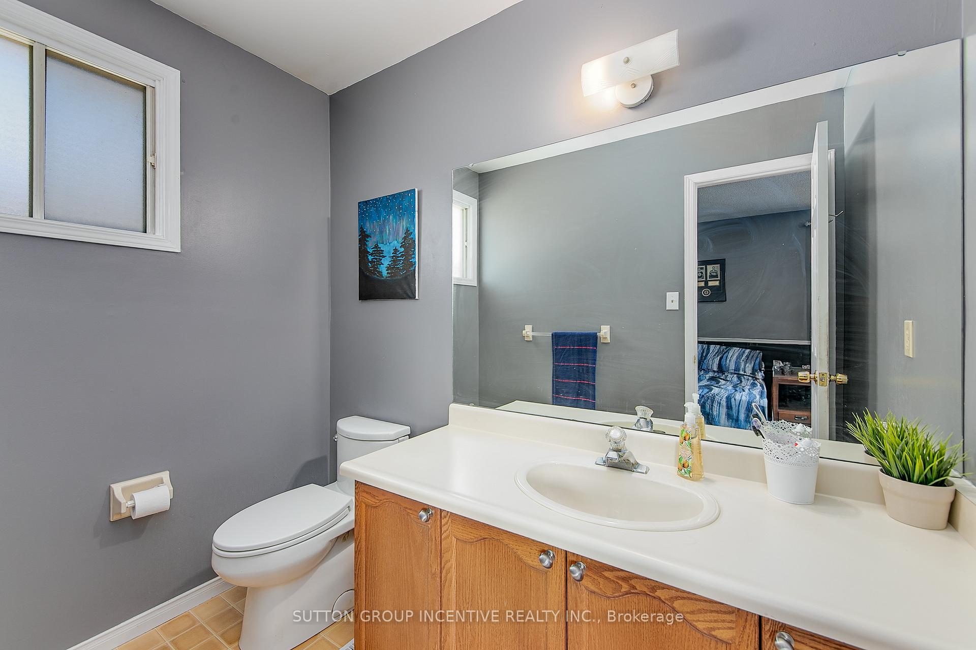 Photo 24 of 304 Hickling Trail, Barrie, Grove East — HOMEH