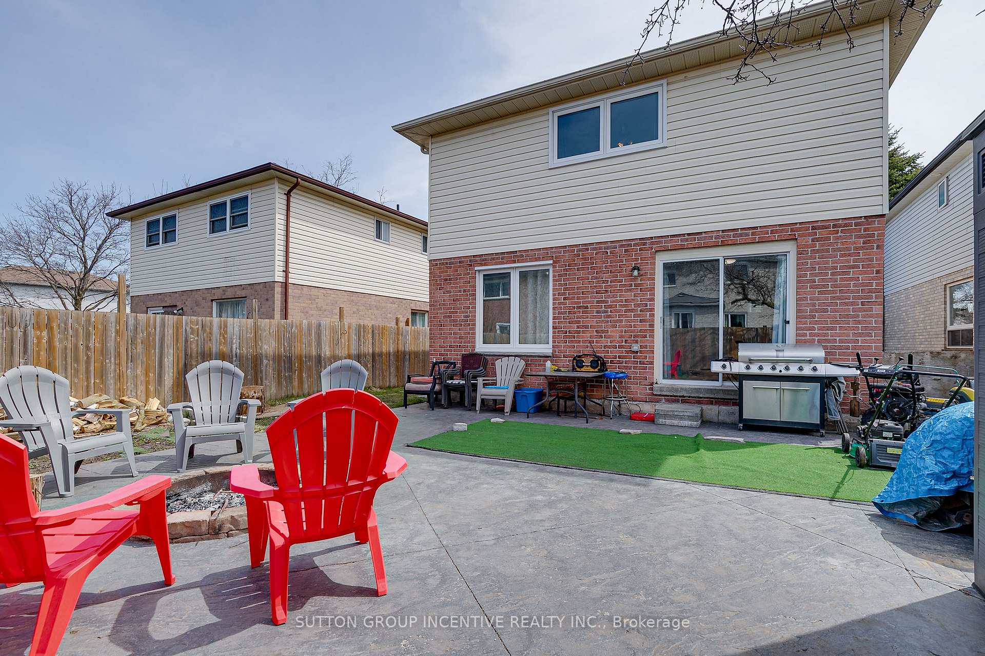 Photo 31 of 304 Hickling Trail, Barrie, Grove East — HOMEH