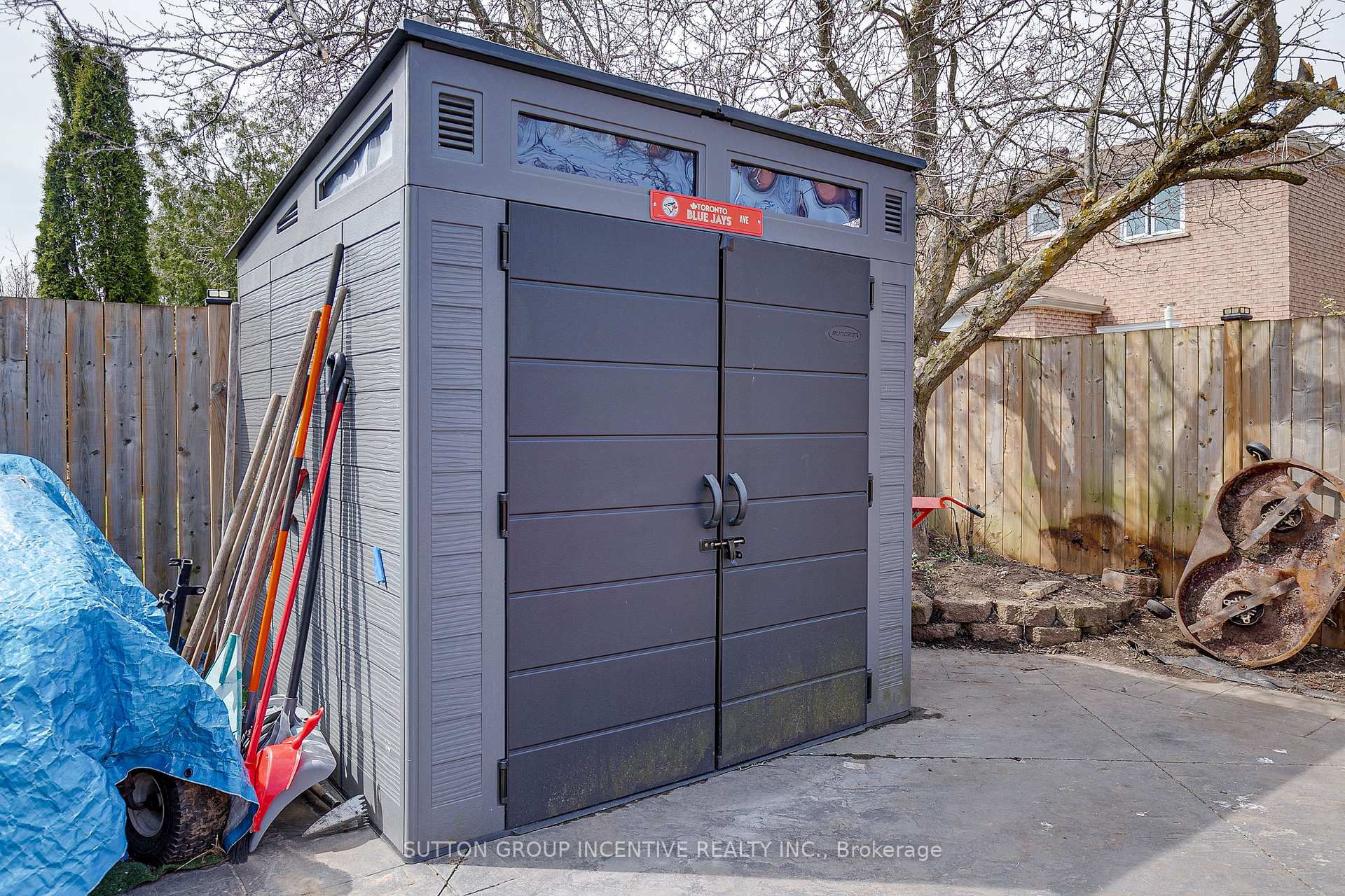 Photo 32 of 304 Hickling Trail, Barrie, Grove East — HOMEH