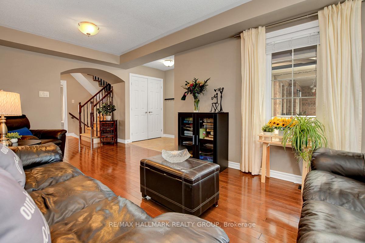 Photo 9 of 2402 Regatta Avenue, Ottawa, Barrhaven - Half Moon Bay — HOMEH