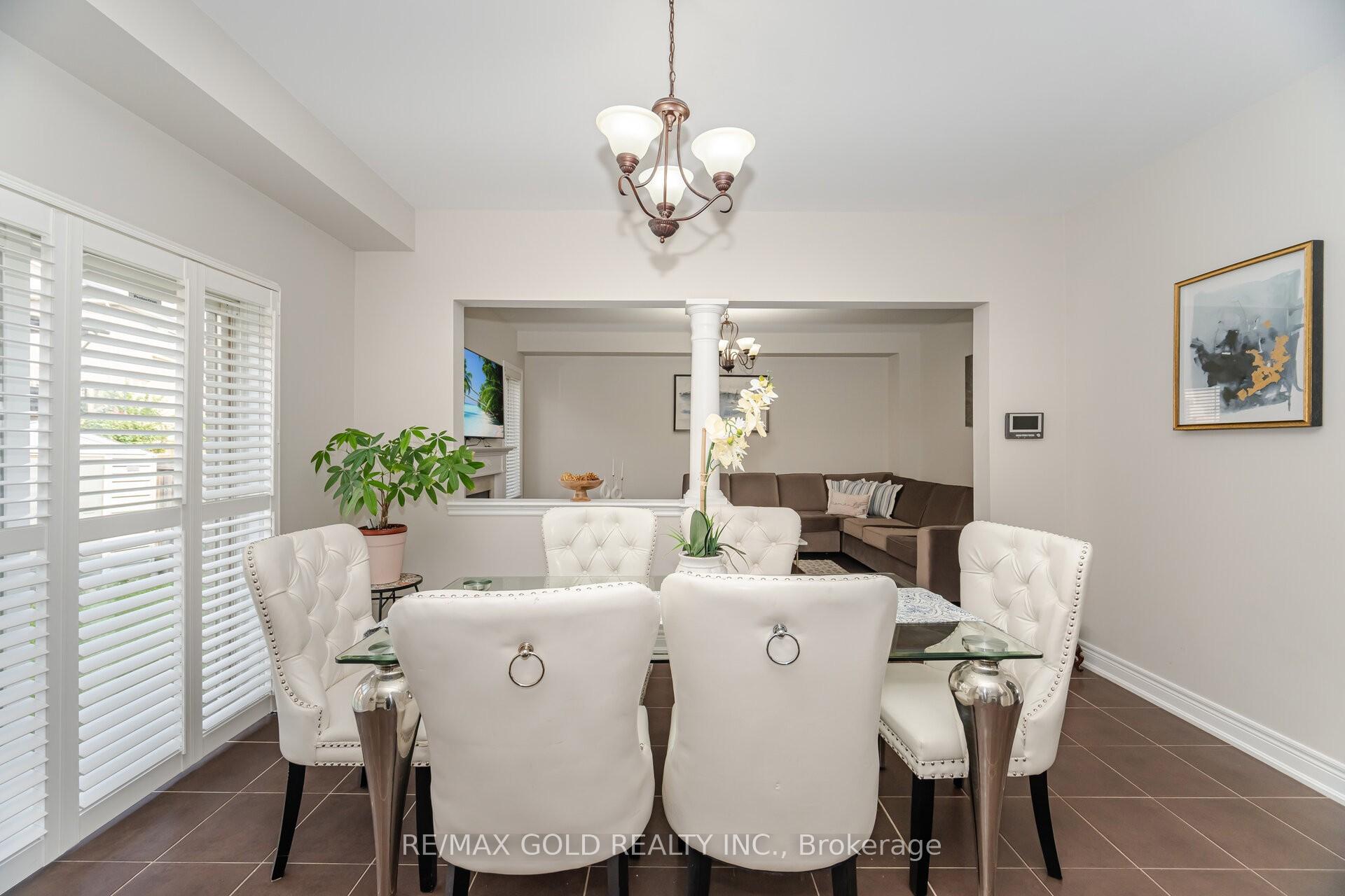 Photo 19 of 61 Birch Tree Trail, Brampton, Bram East — HOMEH