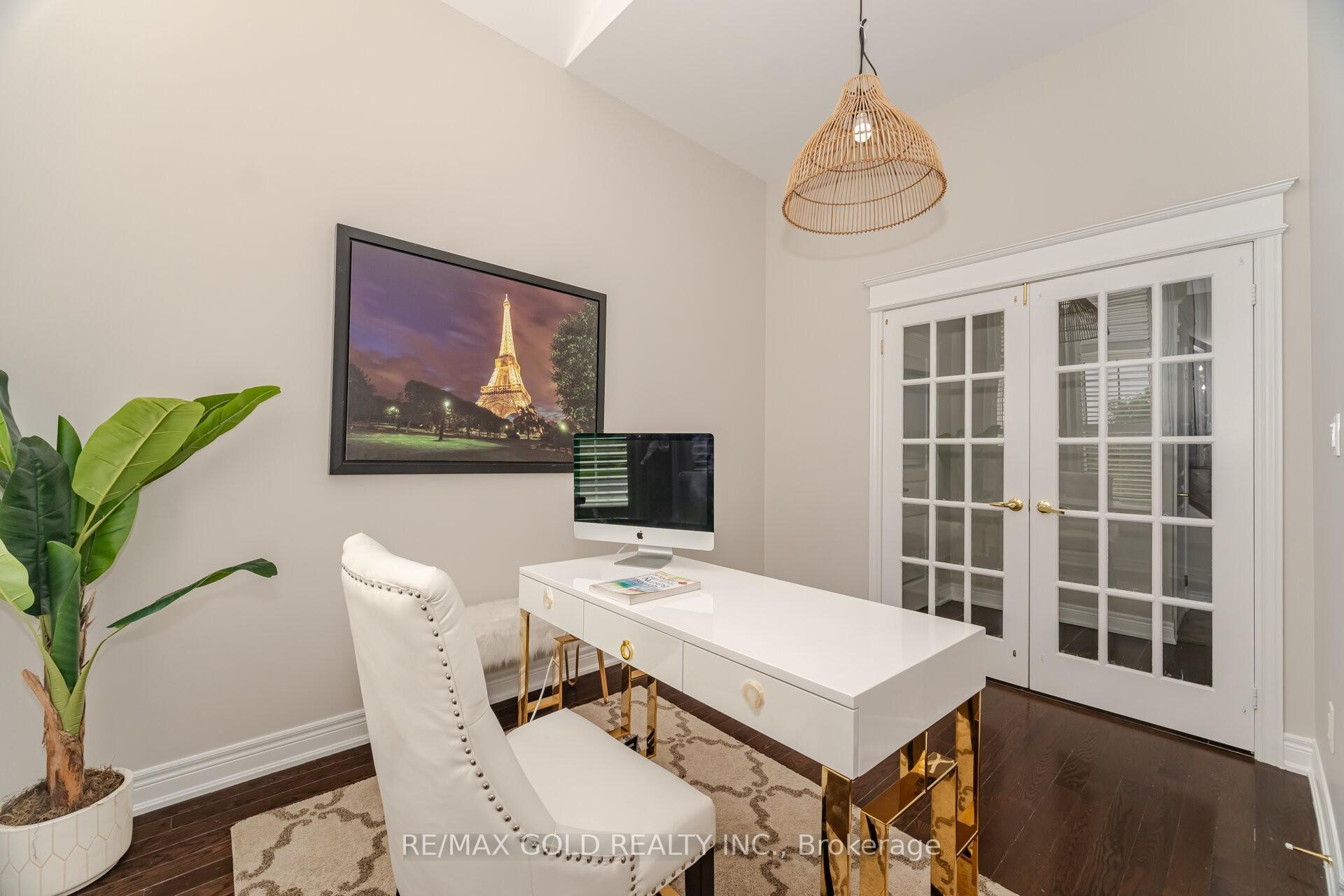 Photo 15 of 61 Birch Tree Trail, Brampton, Bram East — HOMEH
