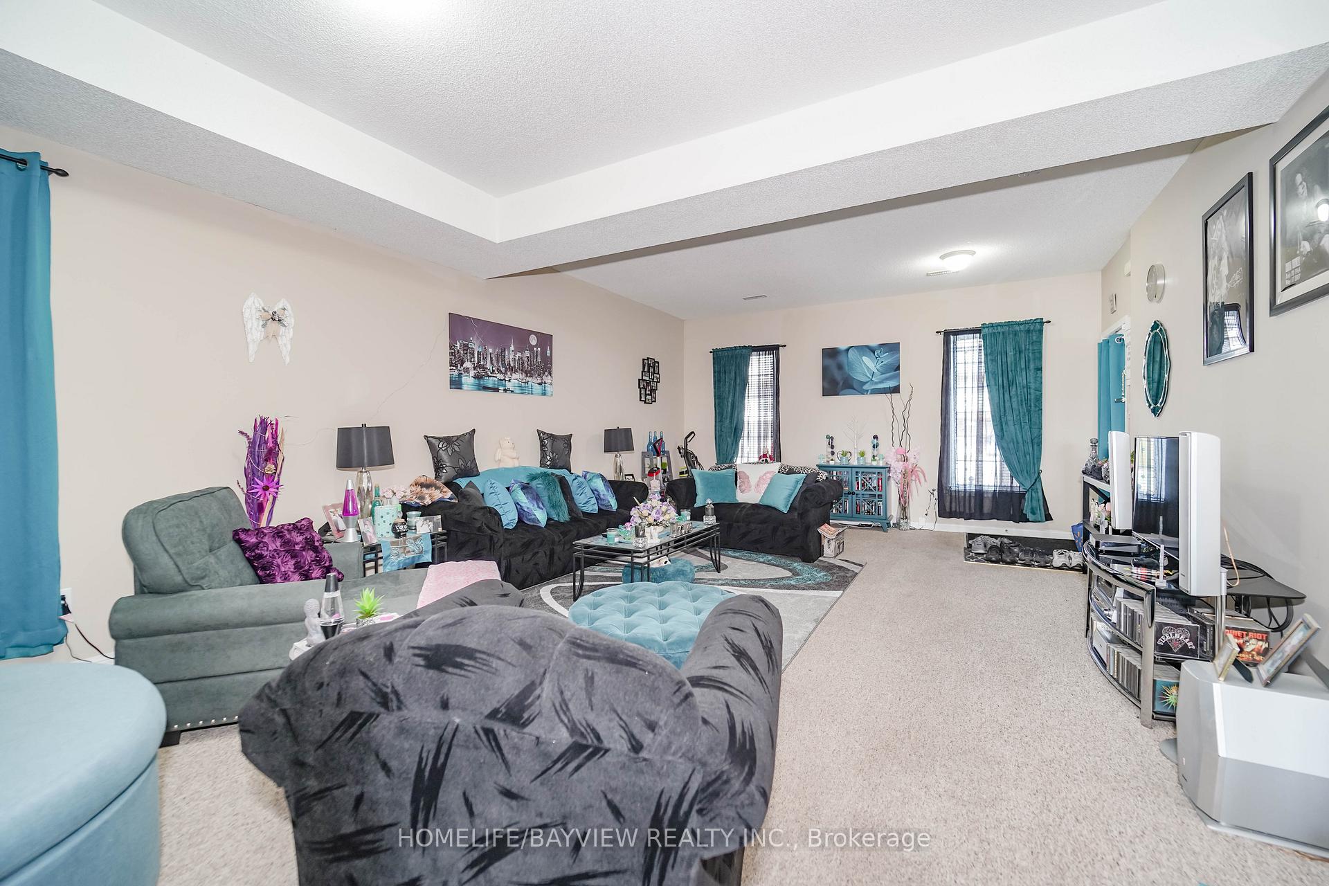 Photo 5 of 353 Edgehill Drive, Barrie, Edgehill Drive — HOMEH