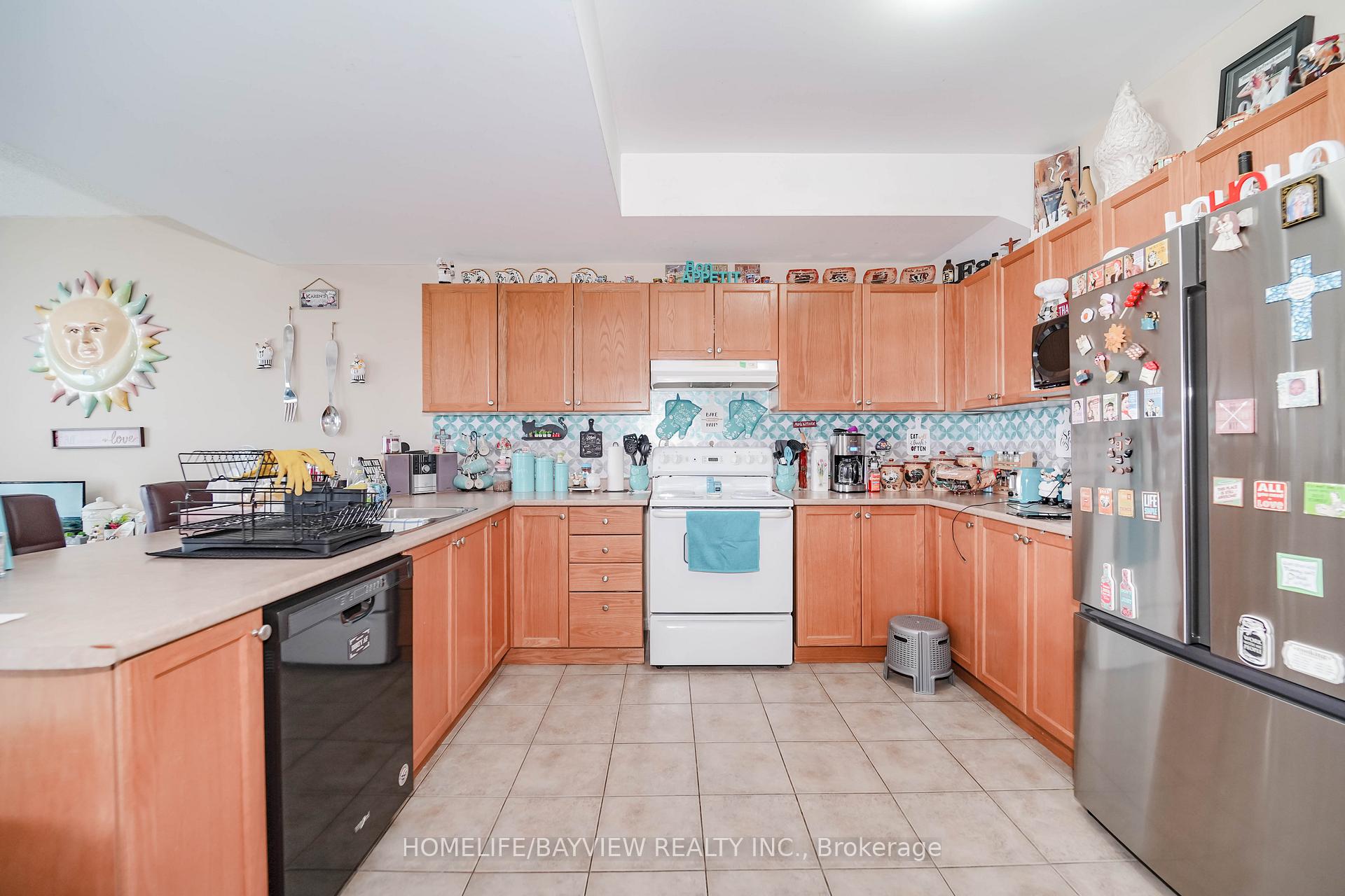 Photo 8 of 353 Edgehill Drive, Barrie, Edgehill Drive — HOMEH