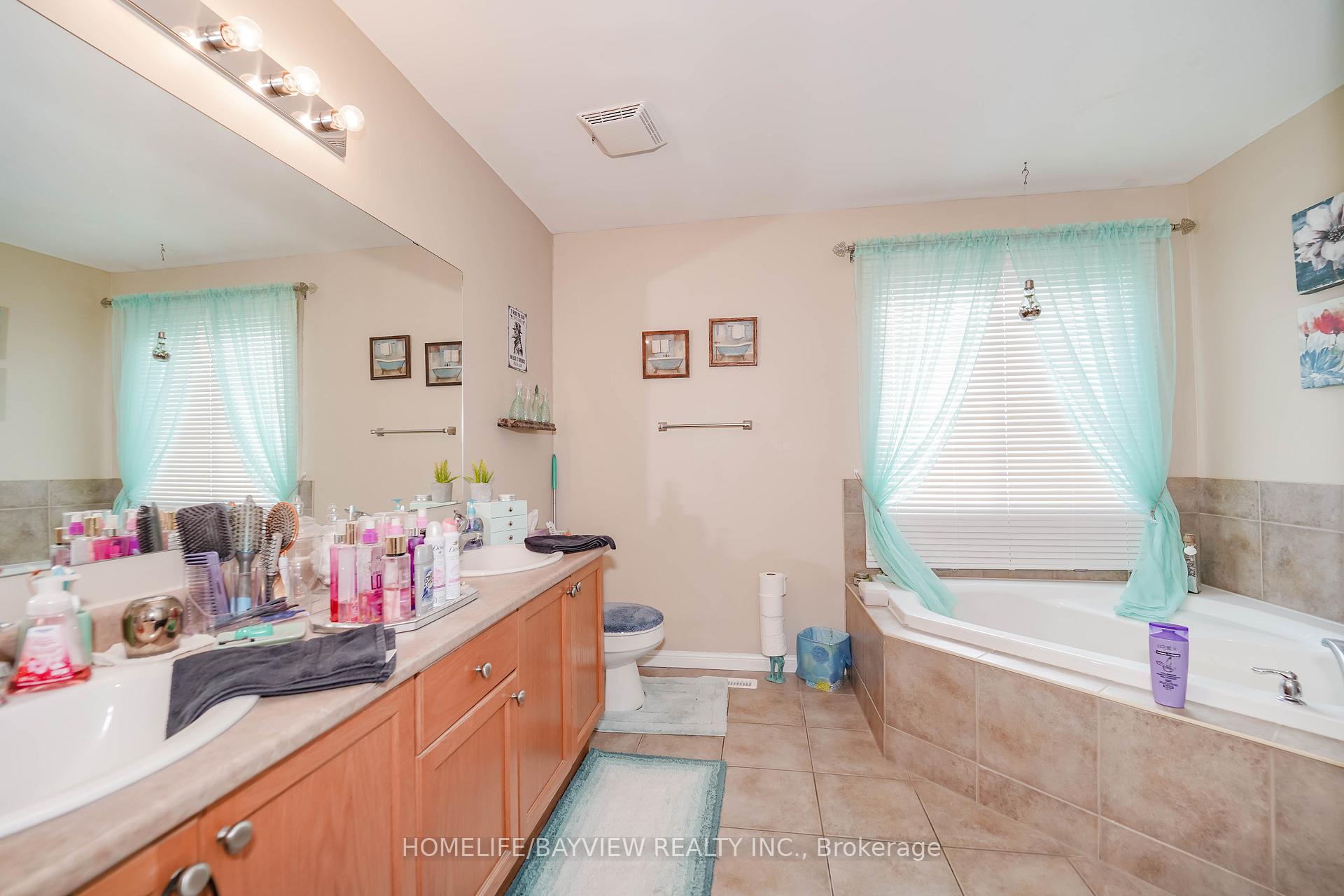 Photo 15 of 353 Edgehill Drive, Barrie, Edgehill Drive — HOMEH