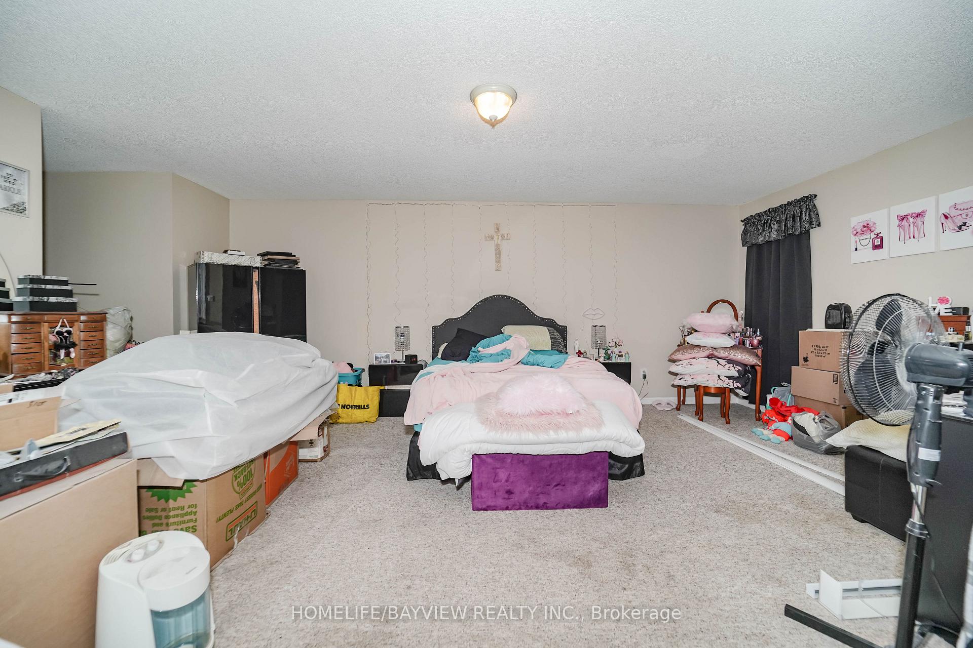 Photo 19 of 353 Edgehill Drive, Barrie, Edgehill Drive — HOMEH