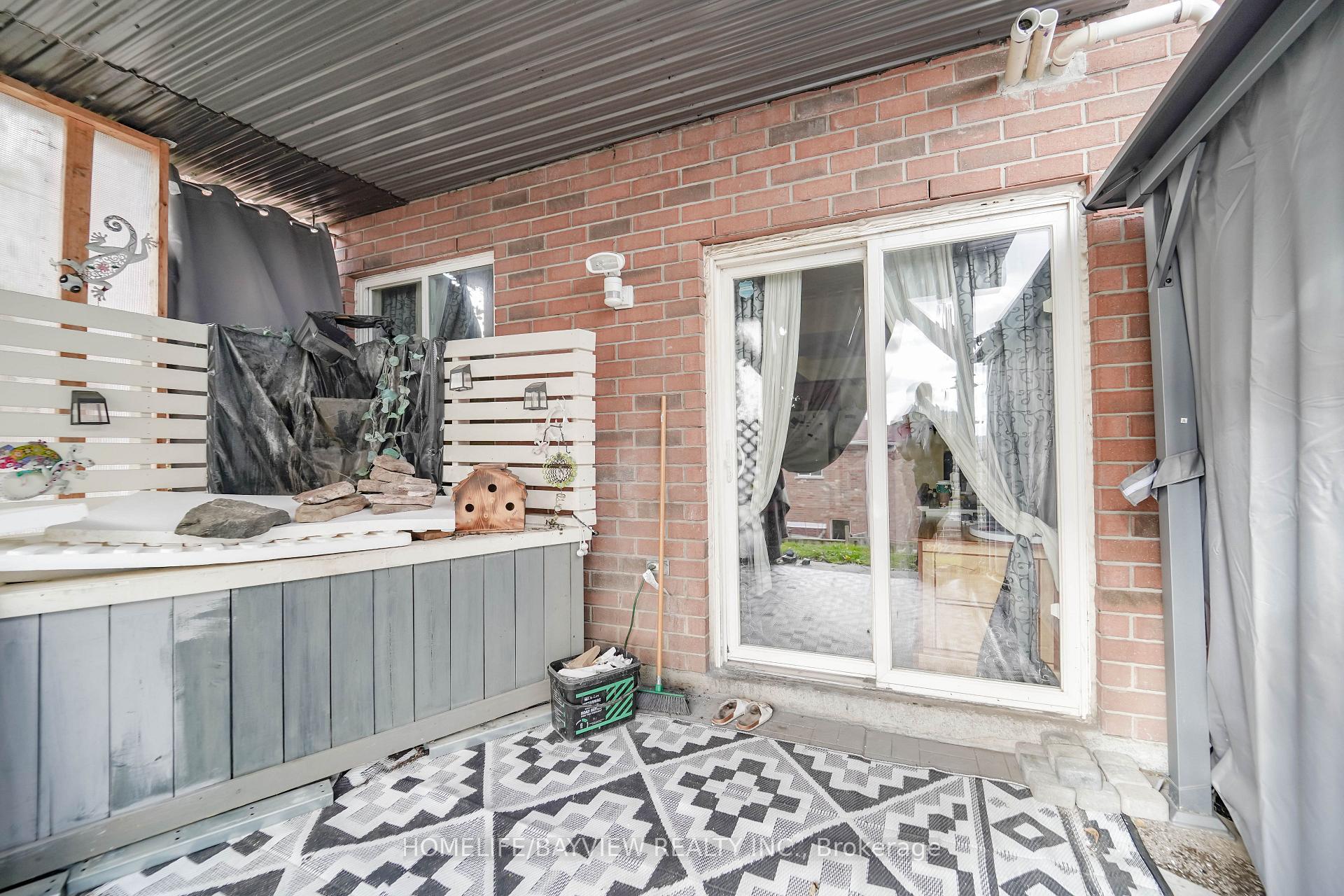 Photo 31 of 353 Edgehill Drive, Barrie, Edgehill Drive — HOMEH