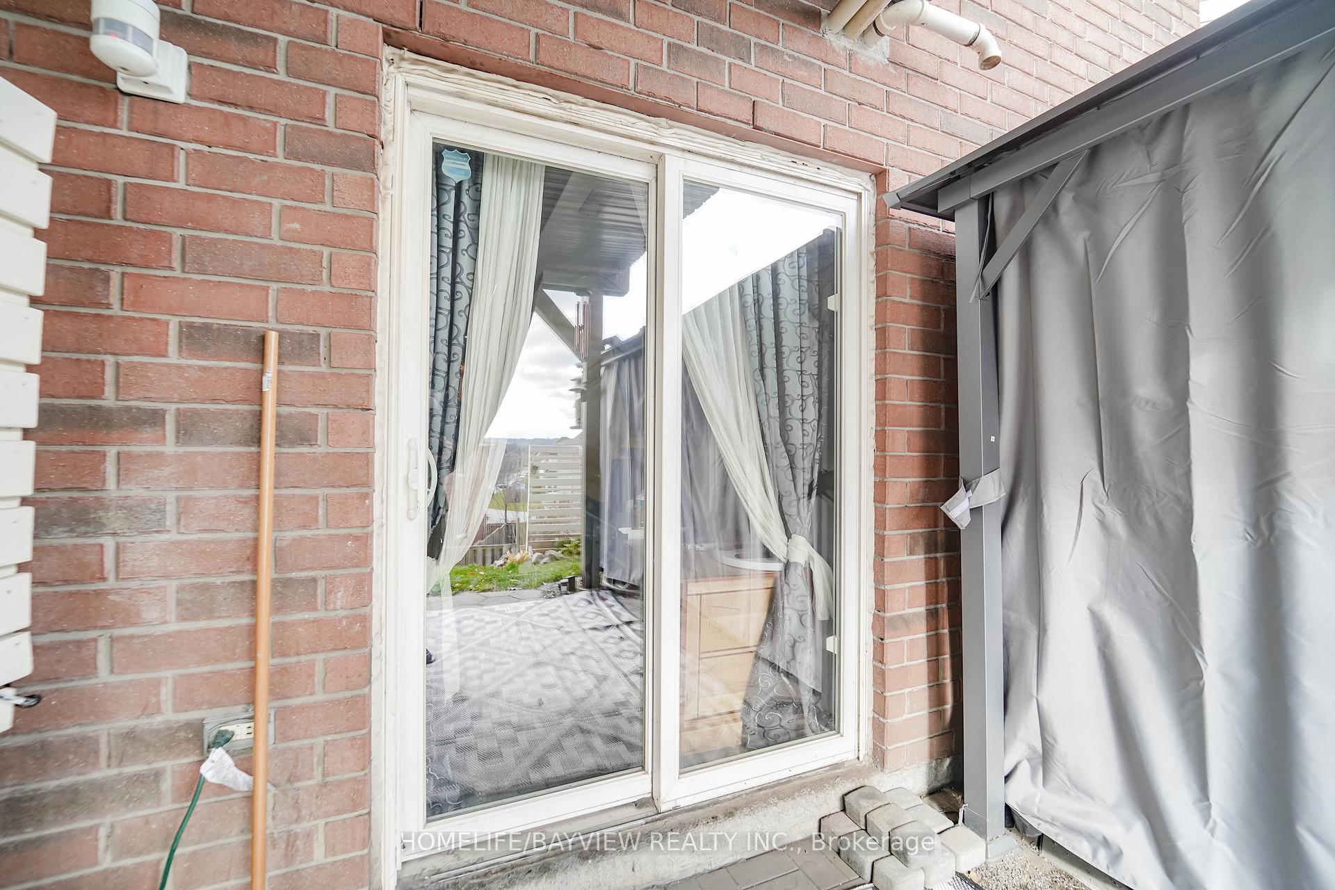 Photo 33 of 353 Edgehill Drive, Barrie, Edgehill Drive — HOMEH