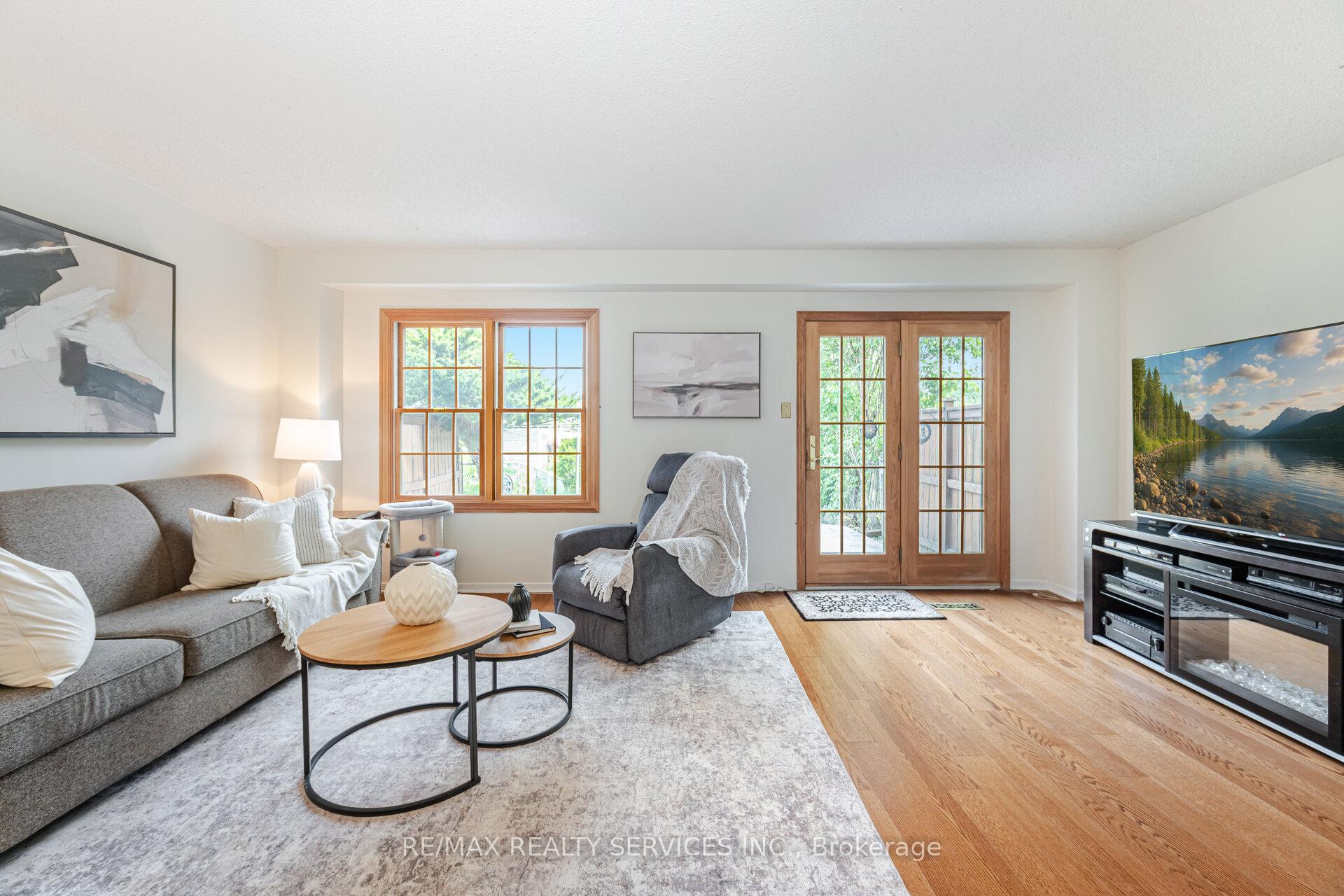 Photo 18 of 170 Royal Salisbury Way, Brampton, Madoc — HOMEH