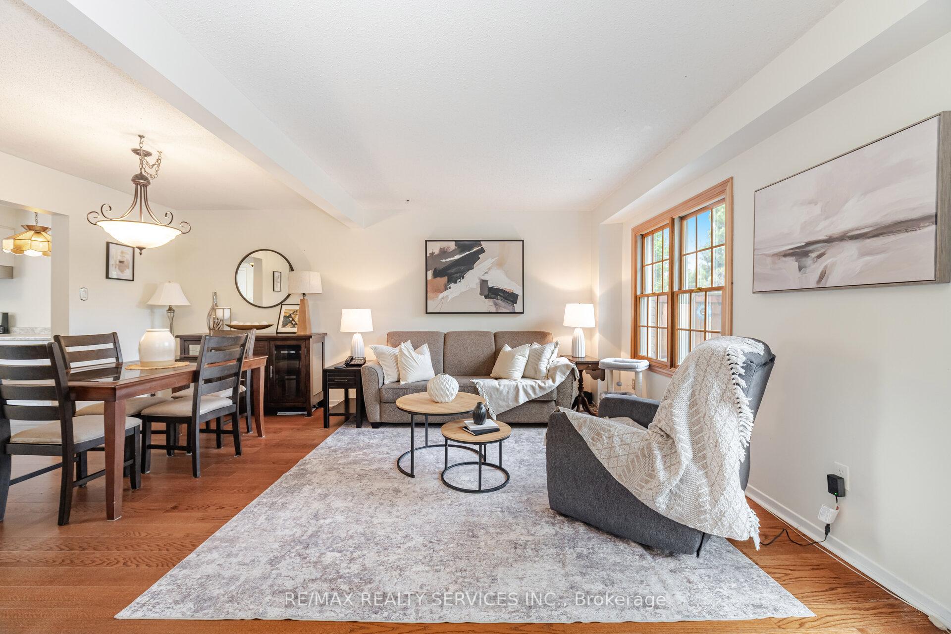 Photo 19 of 170 Royal Salisbury Way, Brampton, Madoc — HOMEH
