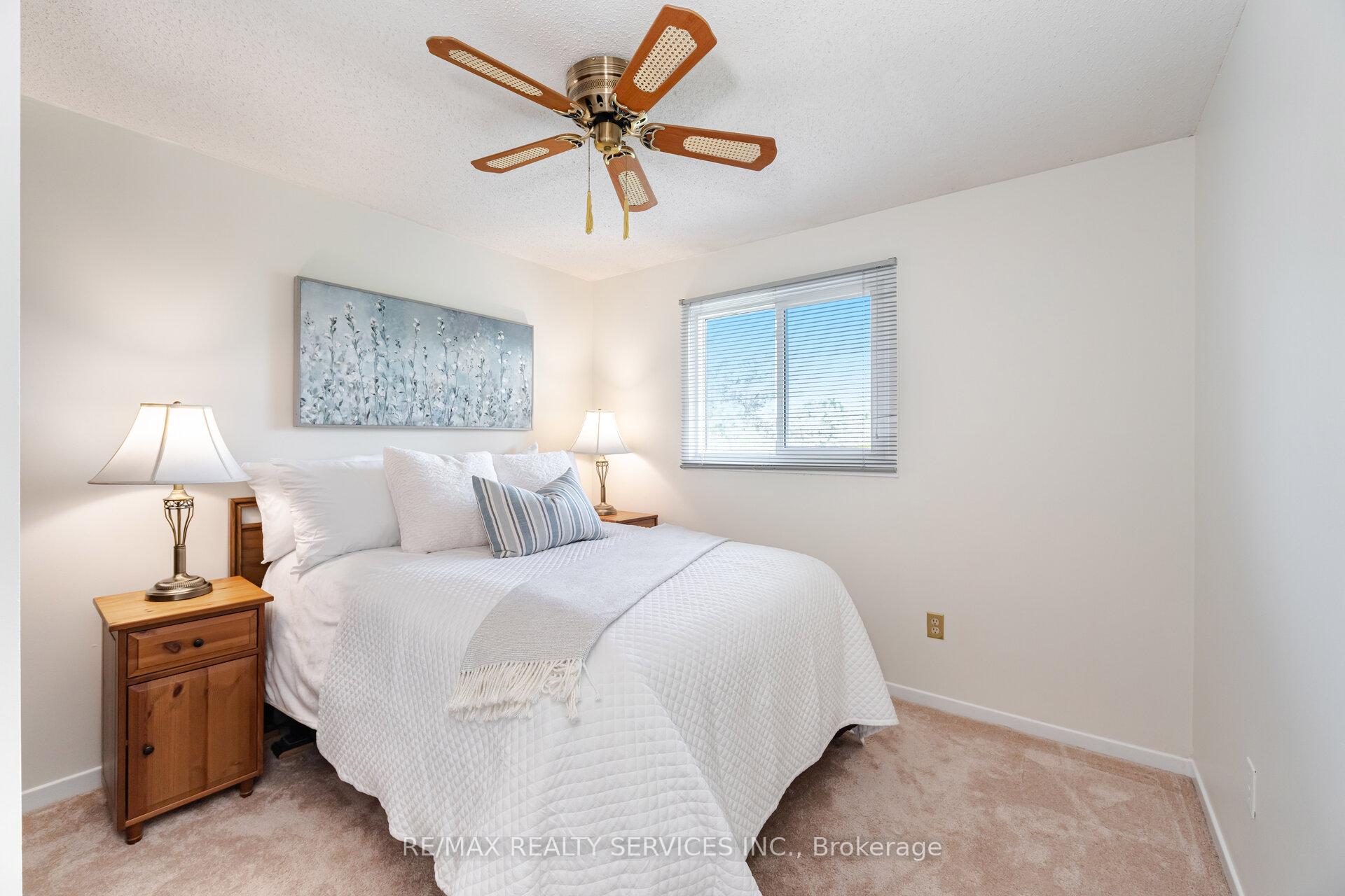Photo 9 of 170 Royal Salisbury Way, Brampton, Madoc — HOMEH