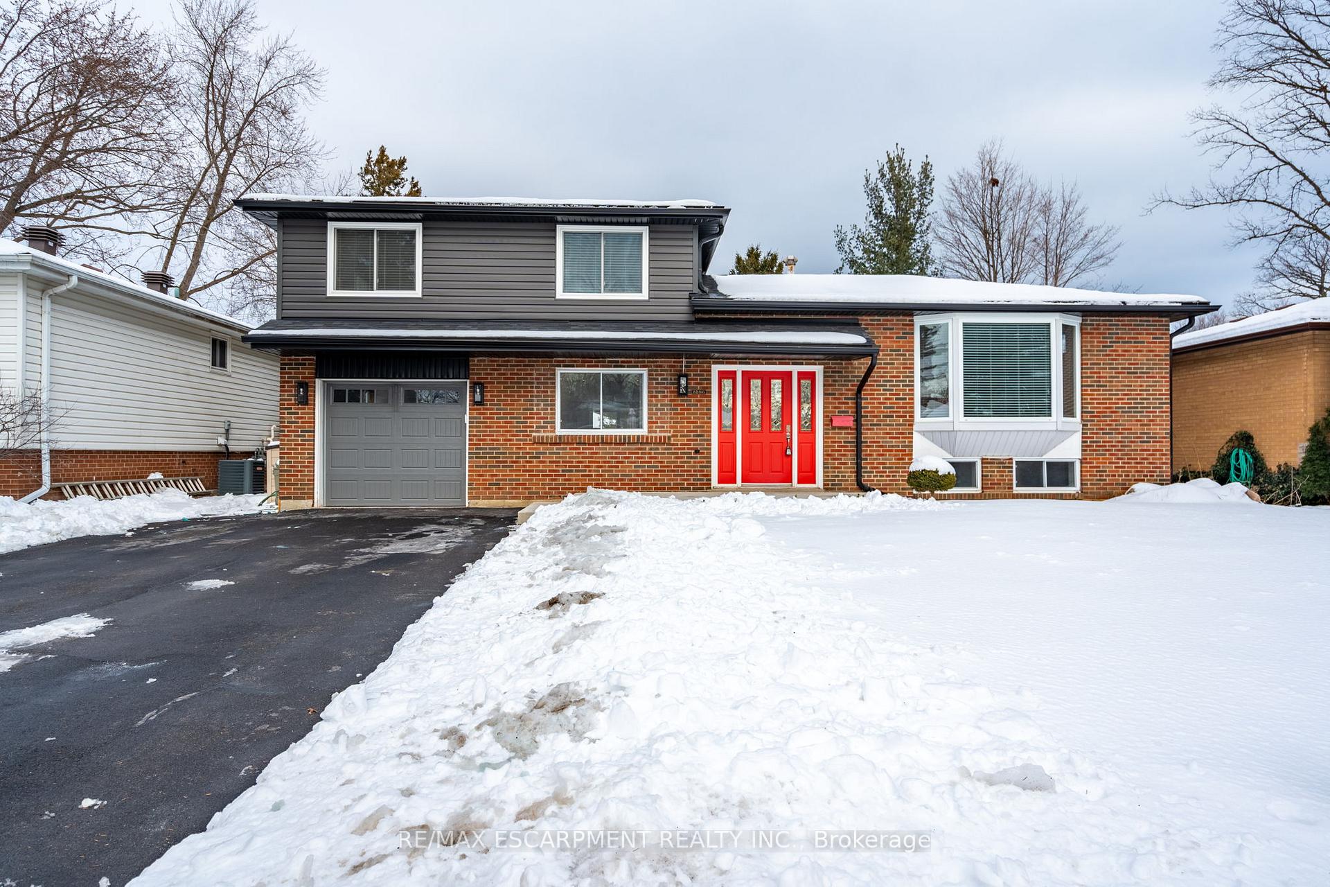 Photo 2 of 5286 Woodhaven Drive, Burlington, Appleby — HOMEH