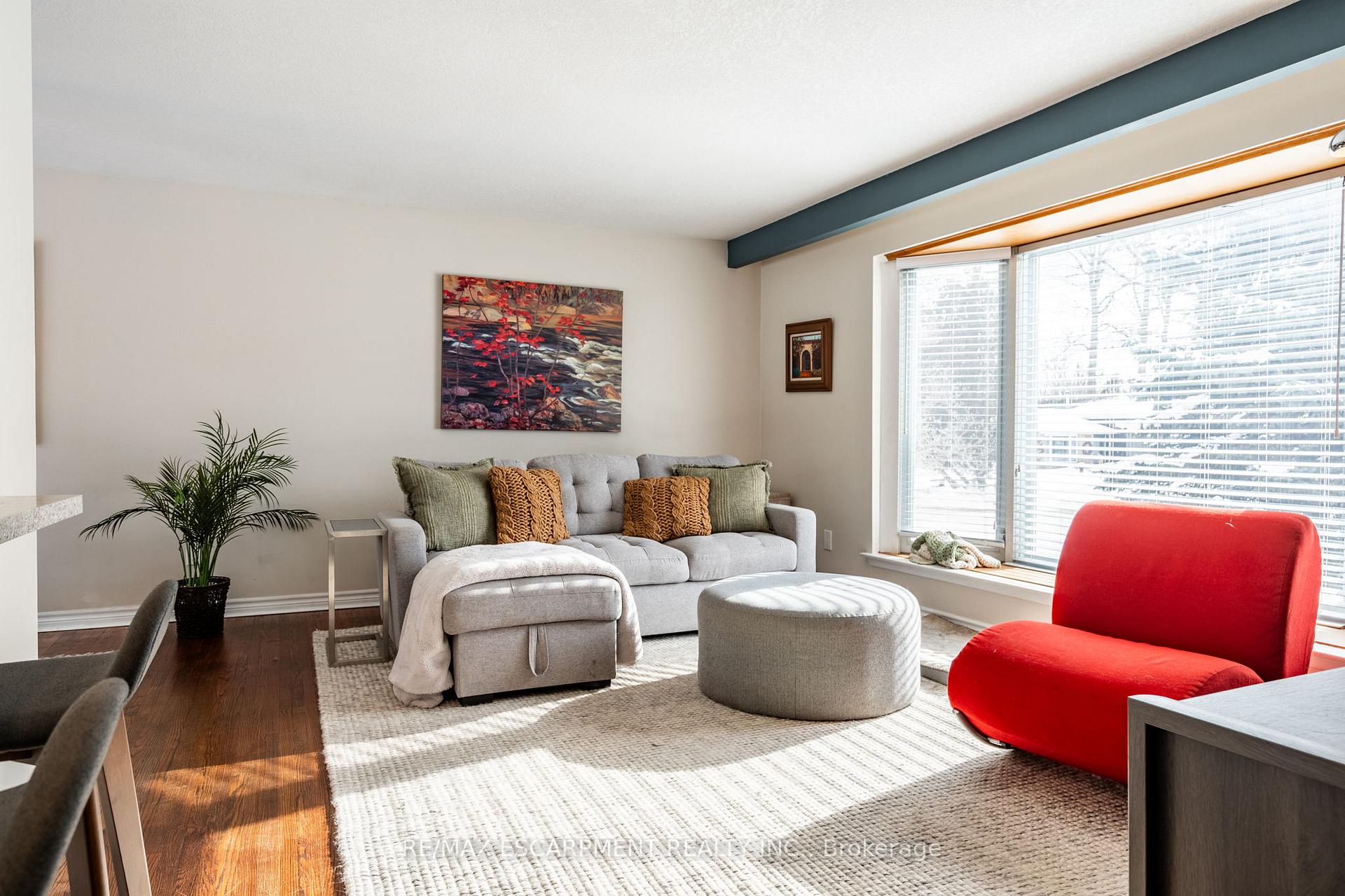 Photo 5 of 5286 Woodhaven Drive, Burlington, Appleby — HOMEH