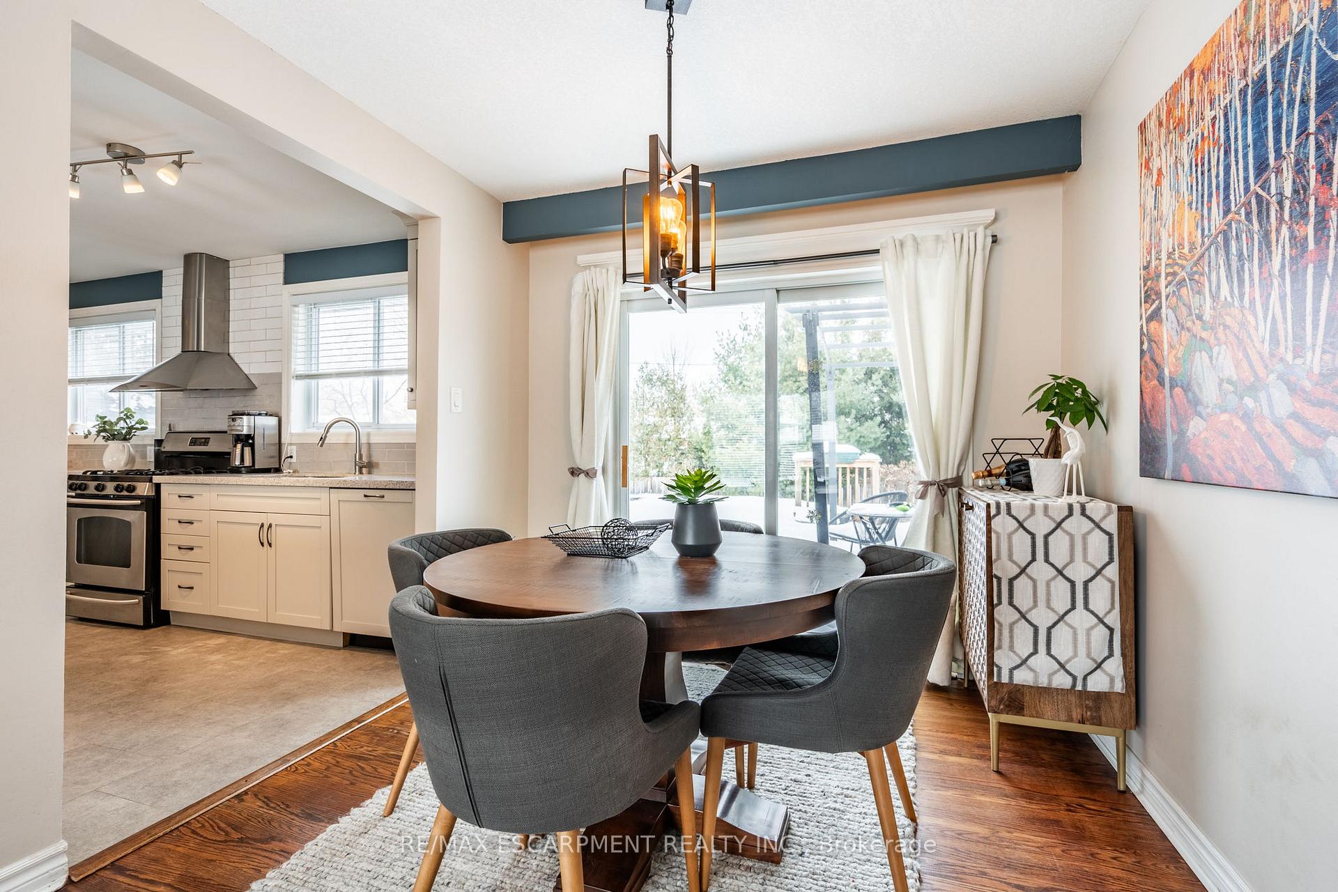 Photo 9 of 5286 Woodhaven Drive, Burlington, Appleby — HOMEH