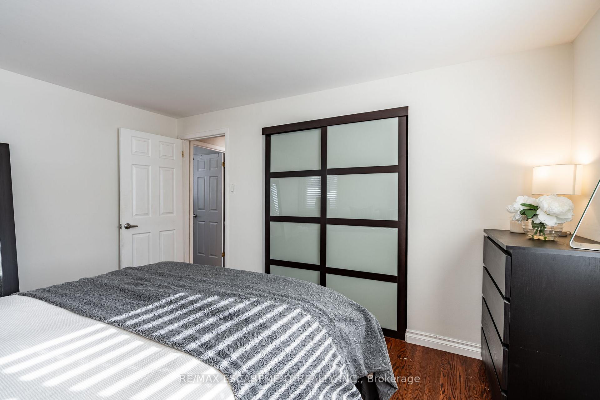 Photo 18 of 5286 Woodhaven Drive, Burlington, Appleby — HOMEH