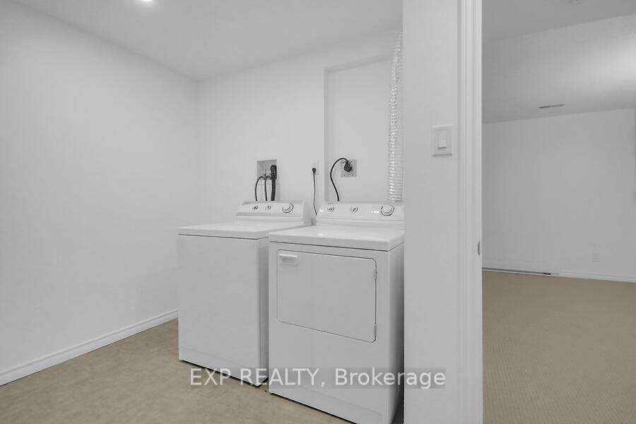 Photo 11 of 84 Tedwyn Drive, Ottawa, Barrhaven - Pheasant Run — HOMEH