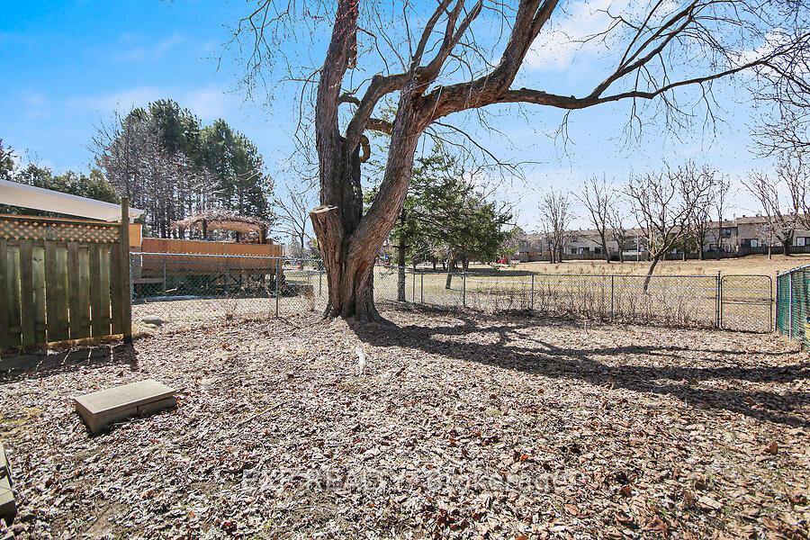 Photo 14 of 84 Tedwyn Drive, Ottawa, Barrhaven - Pheasant Run — HOMEH